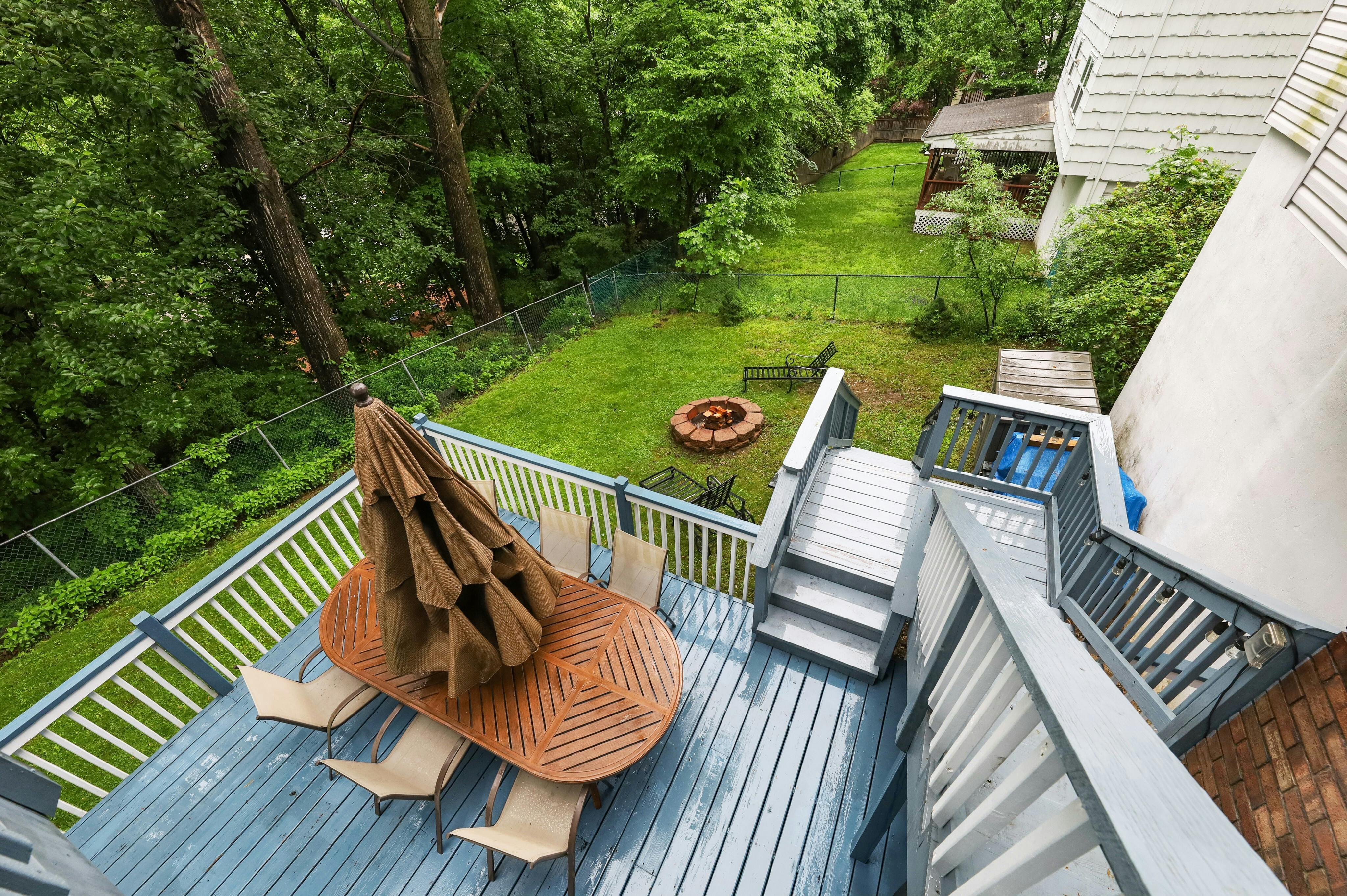 6 Lorrie Lane 