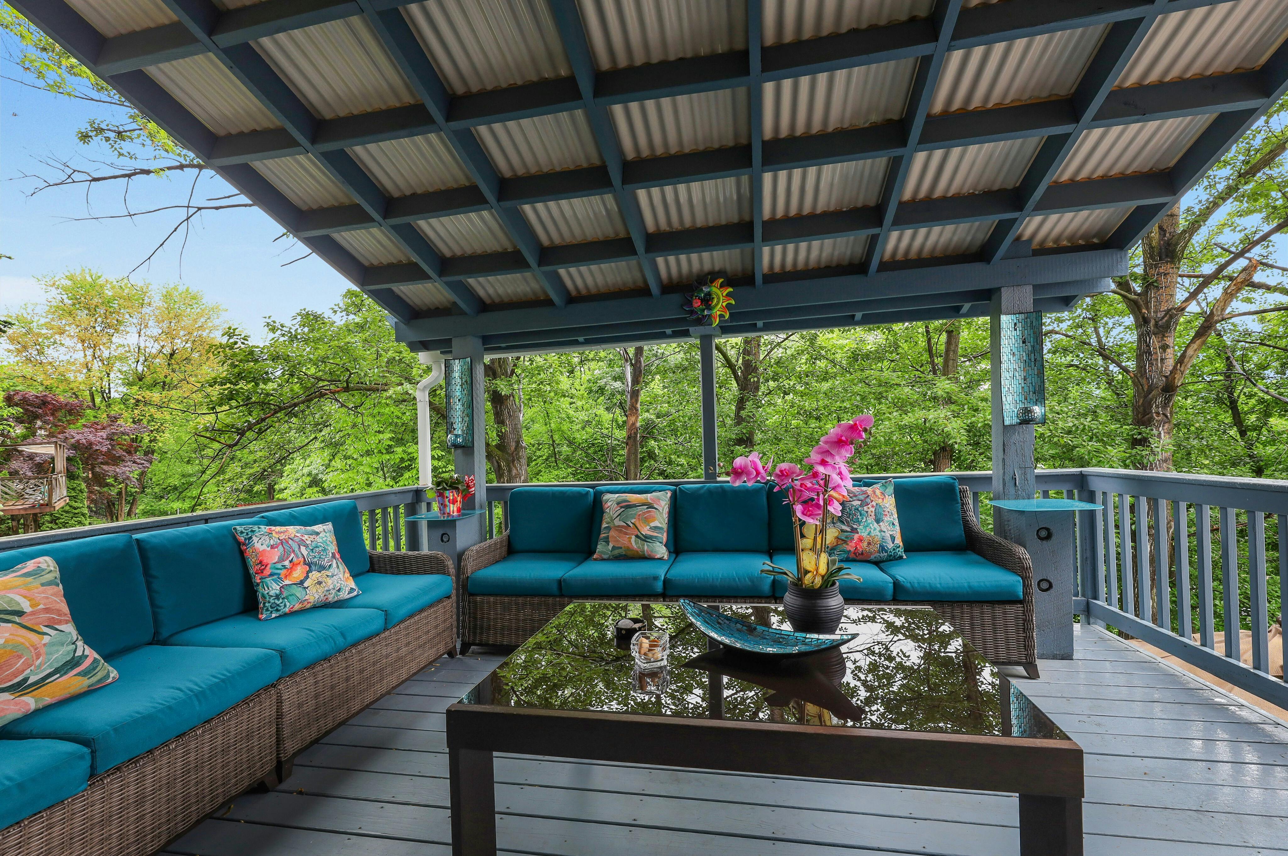 6 Lorrie Lane 