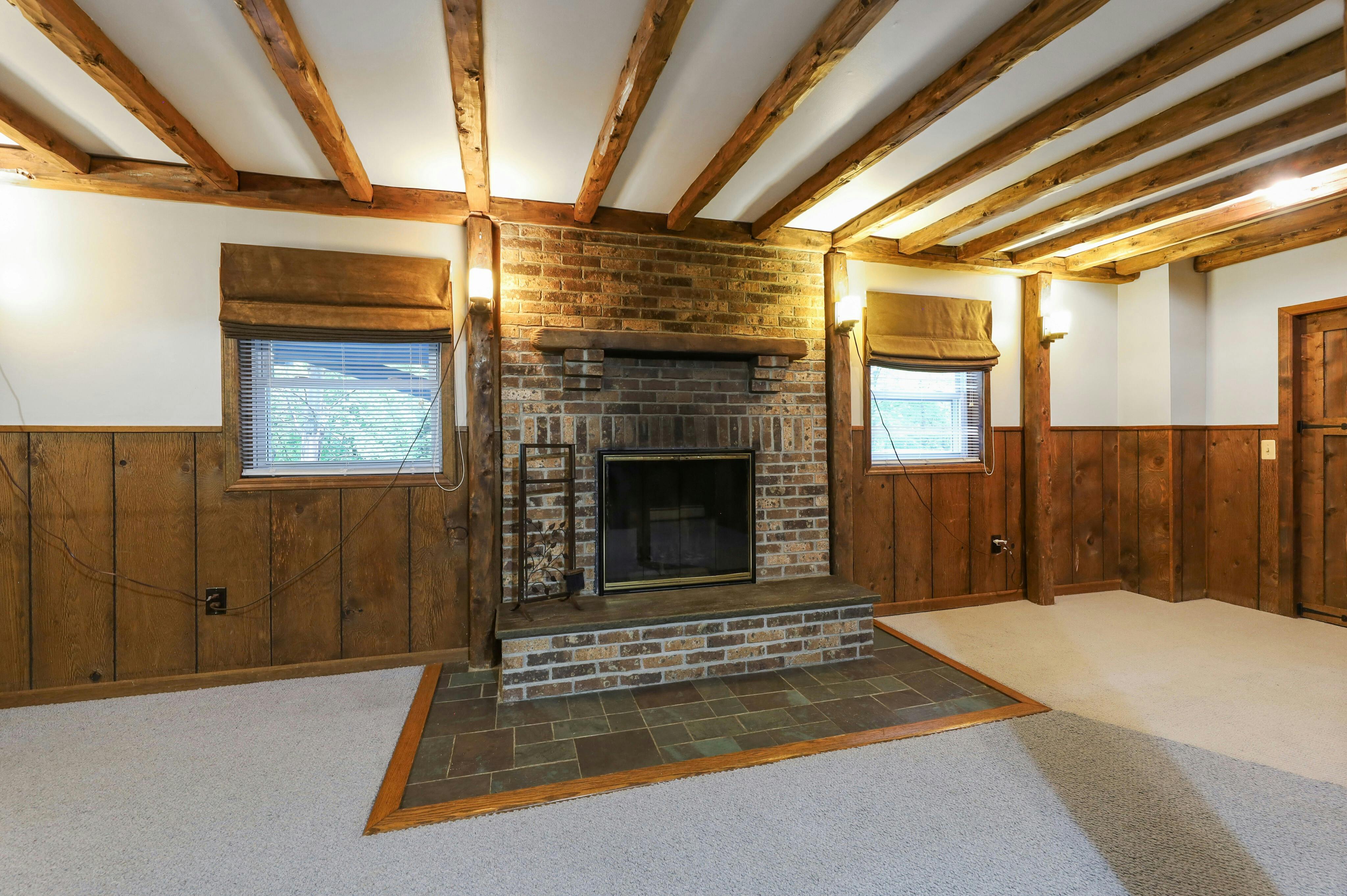 6 Lorrie Lane 