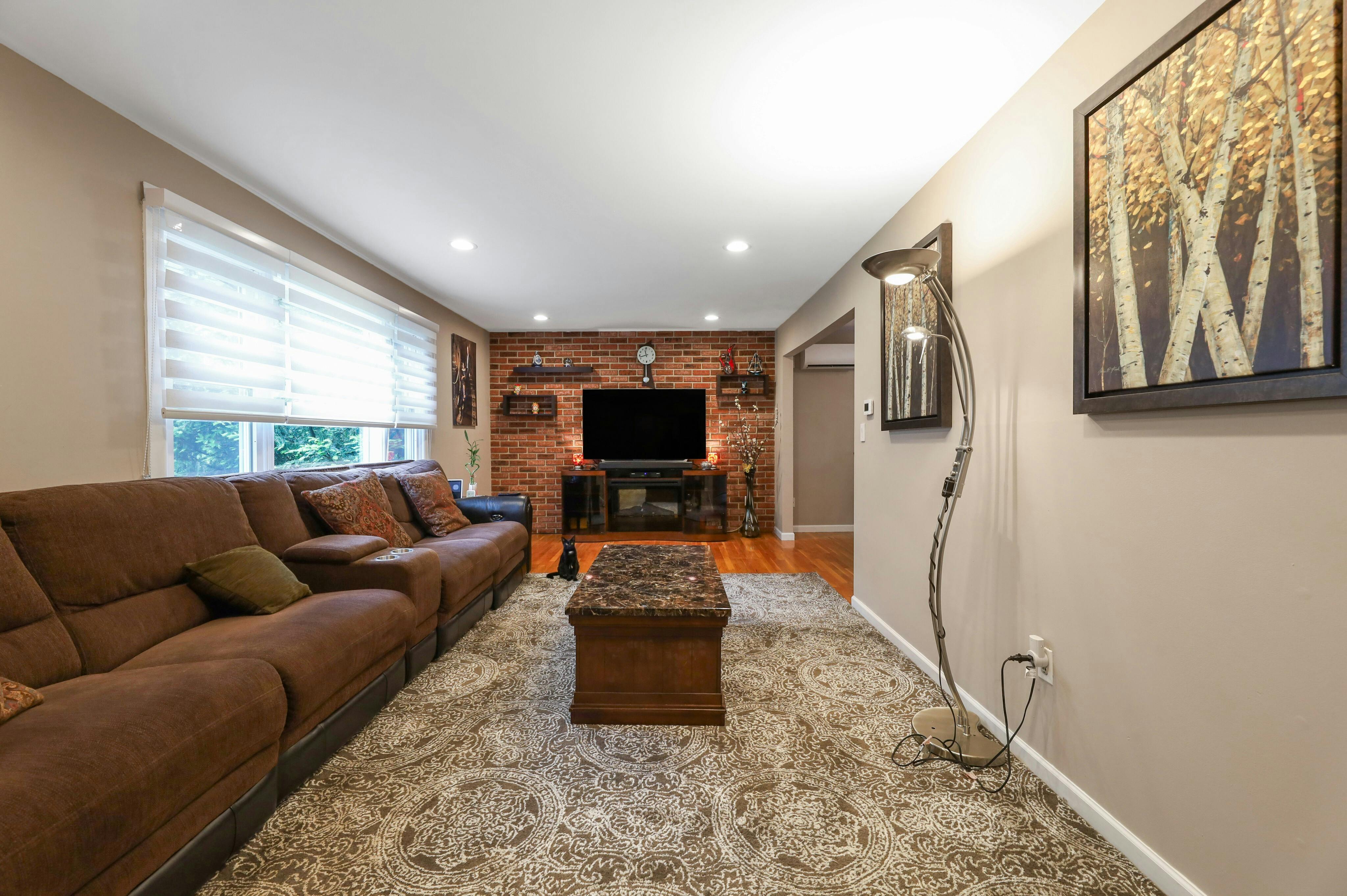 6 Lorrie Lane 