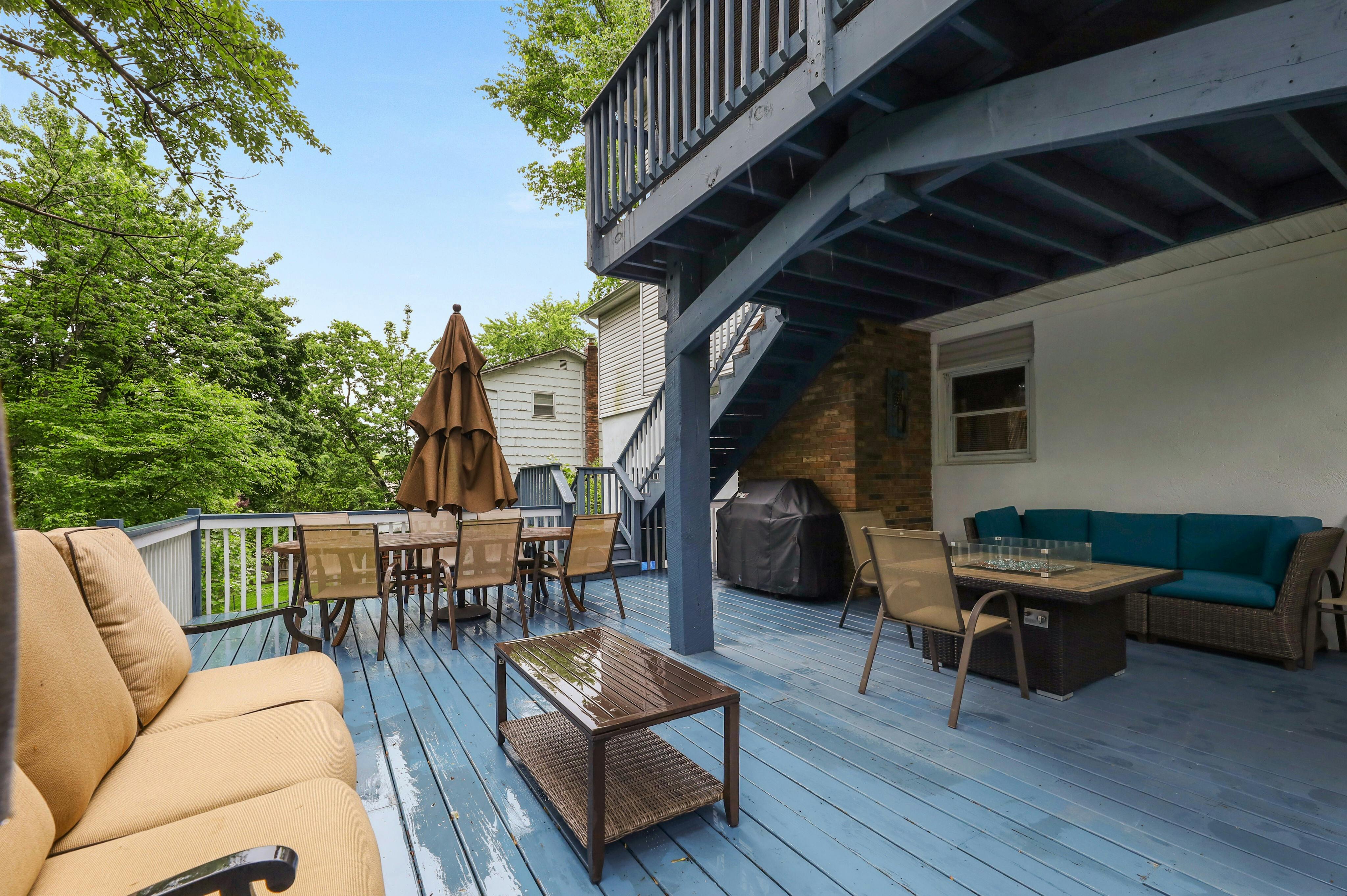 6 Lorrie Lane 