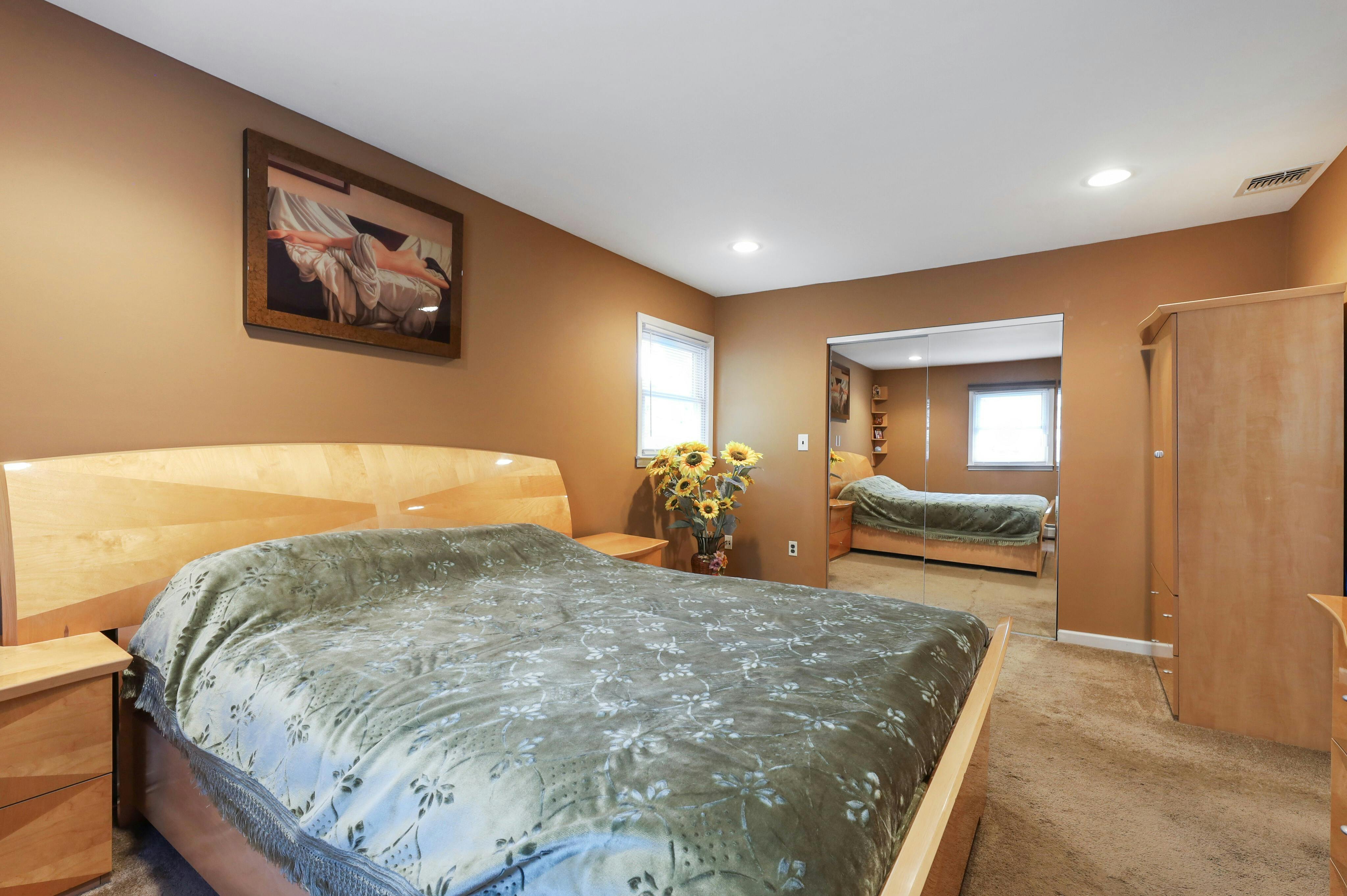 6 Lorrie Lane 