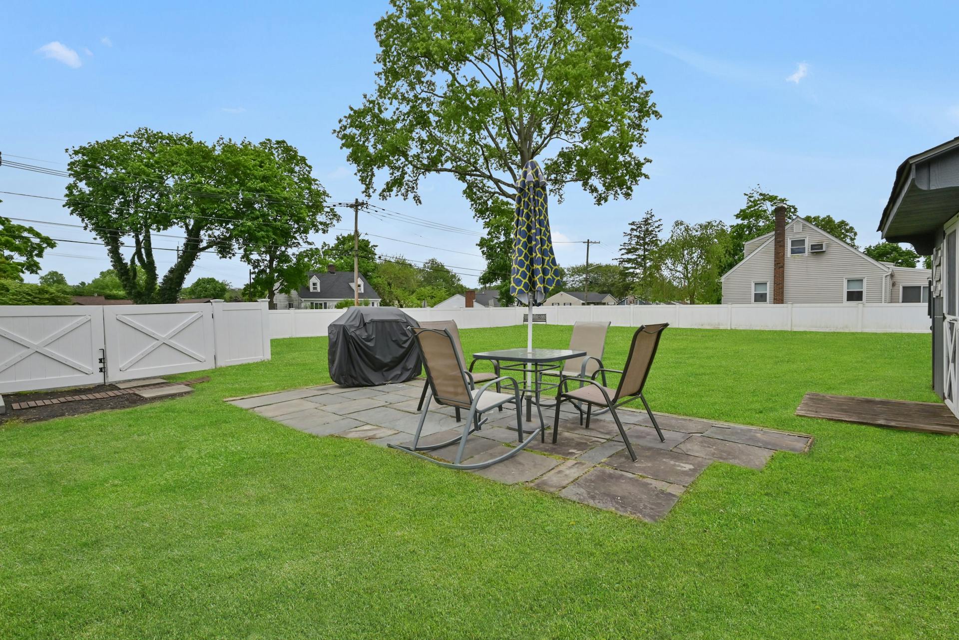 391 Ridgewood Road