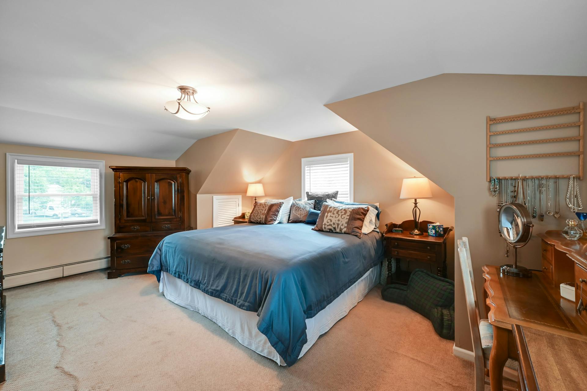 391 Ridgewood Road