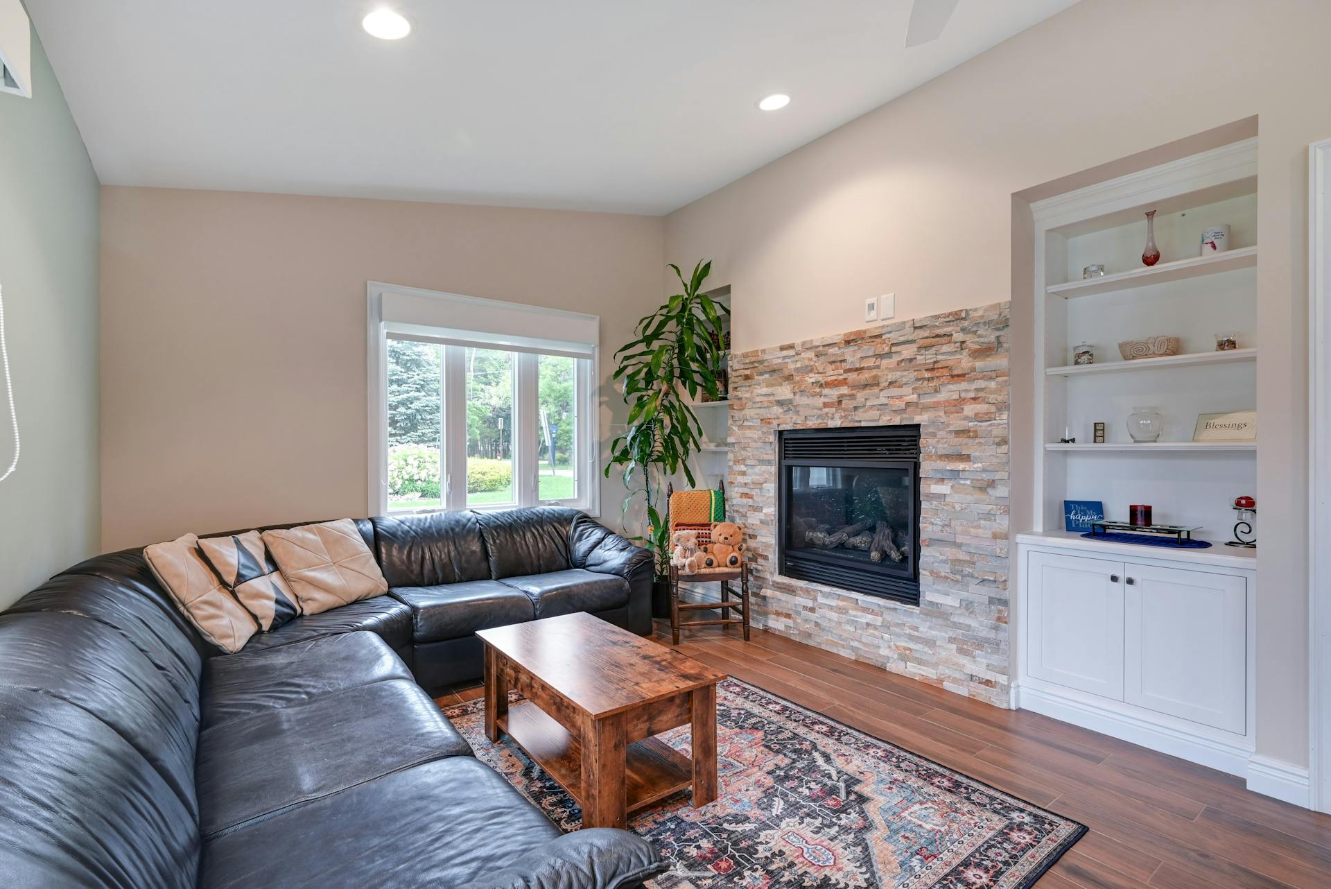 391 Ridgewood Road