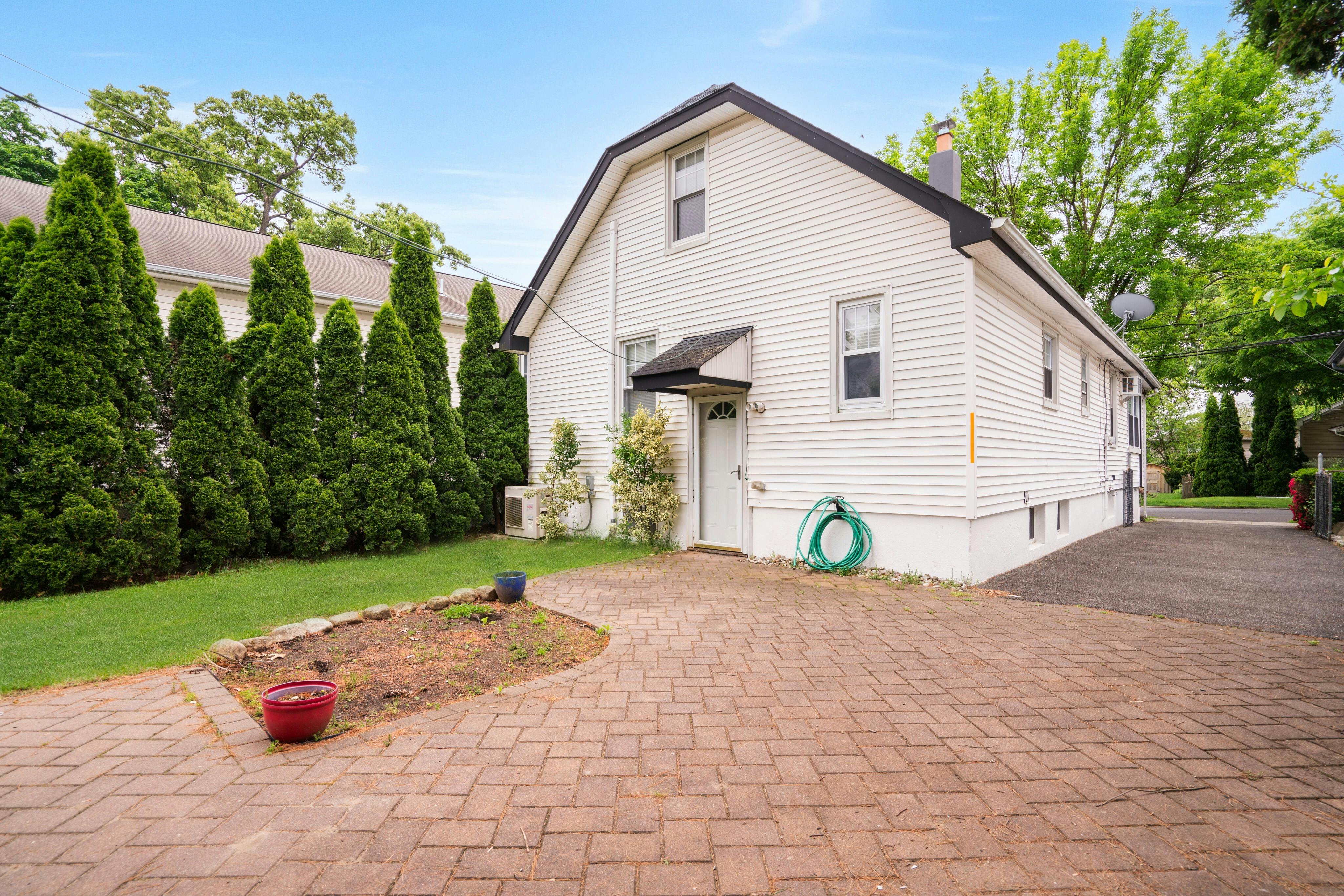101 Mawhinney Ave. 
