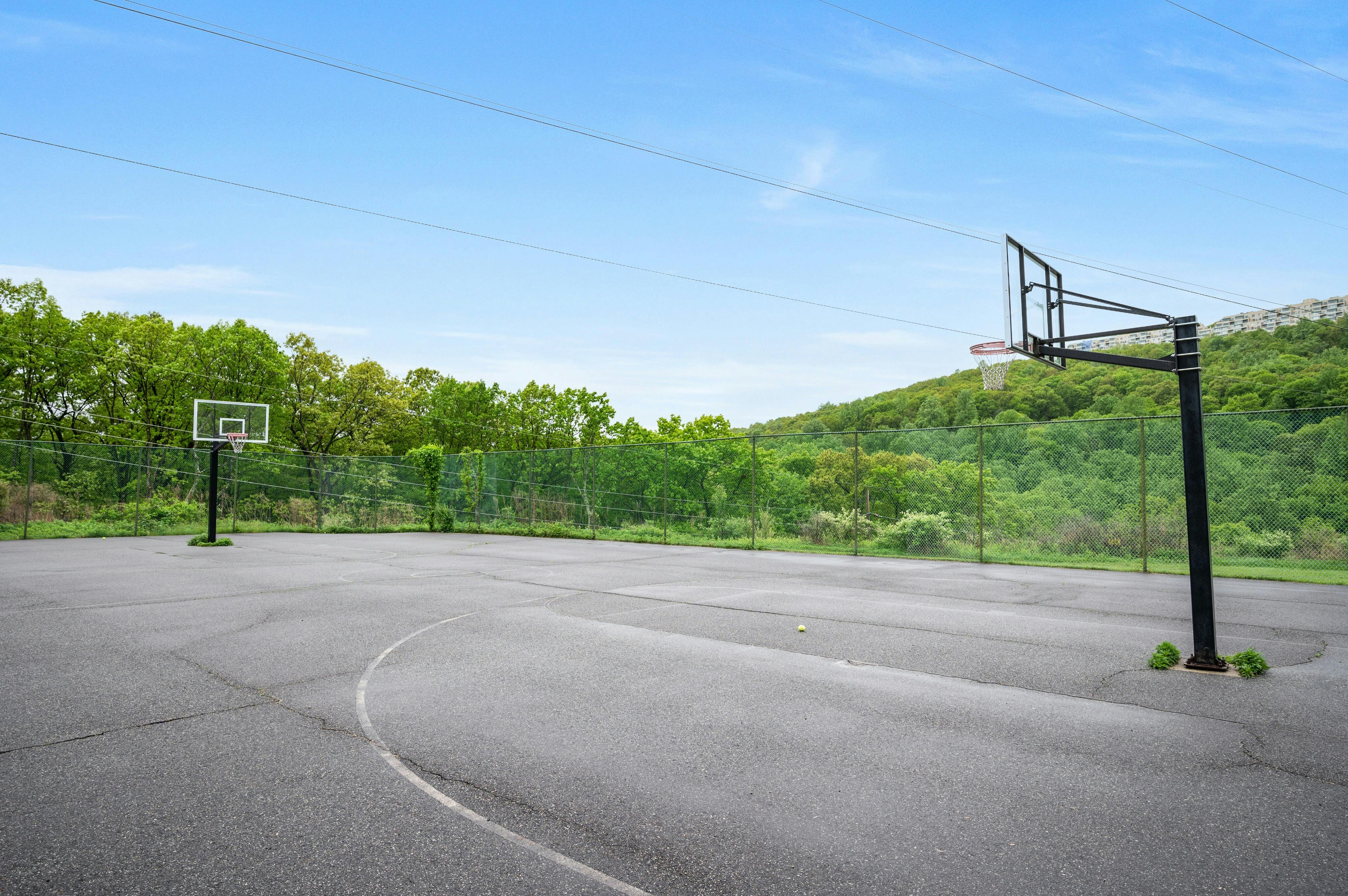 23 Foxwood Drive Apt F