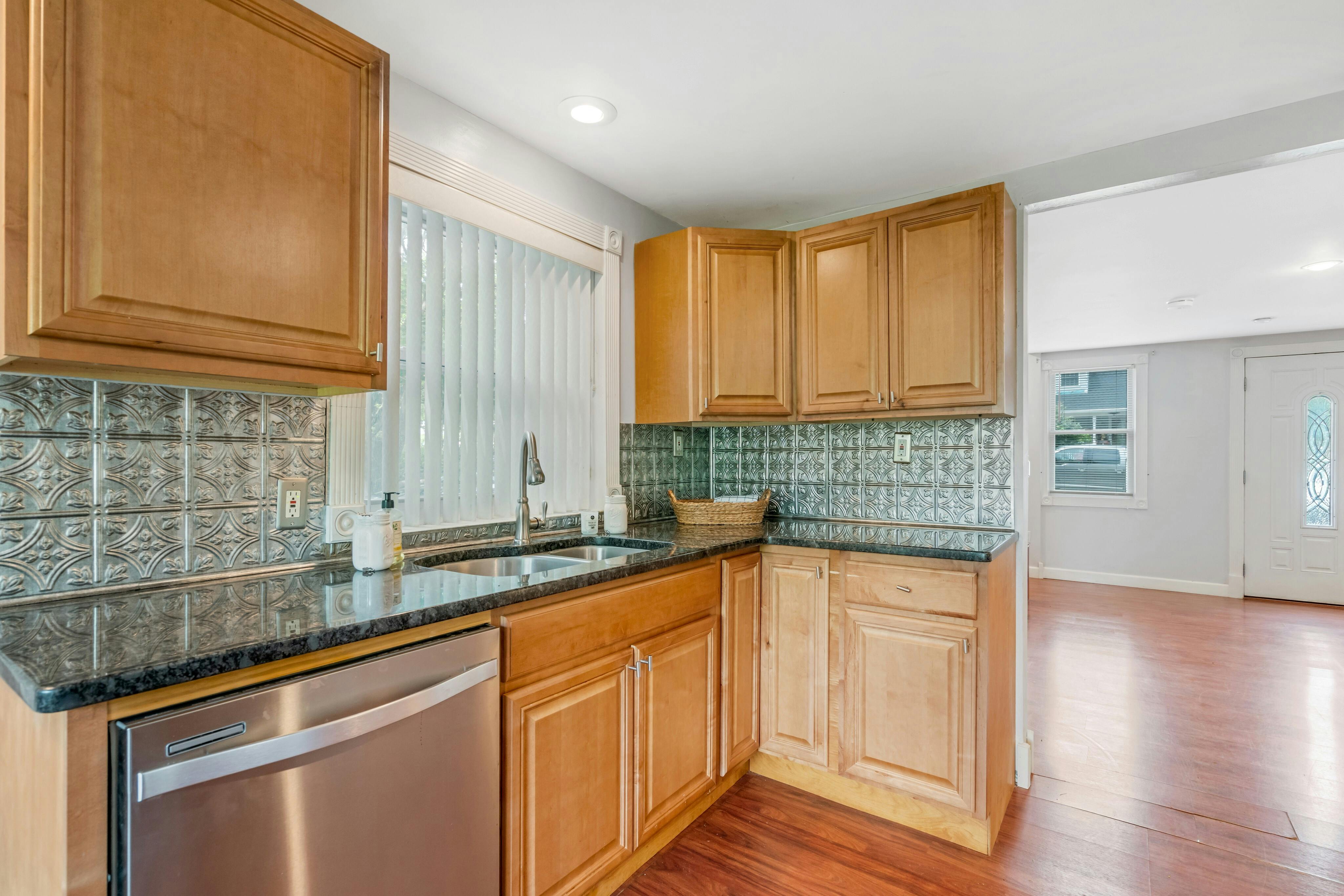 31 Avenue A 