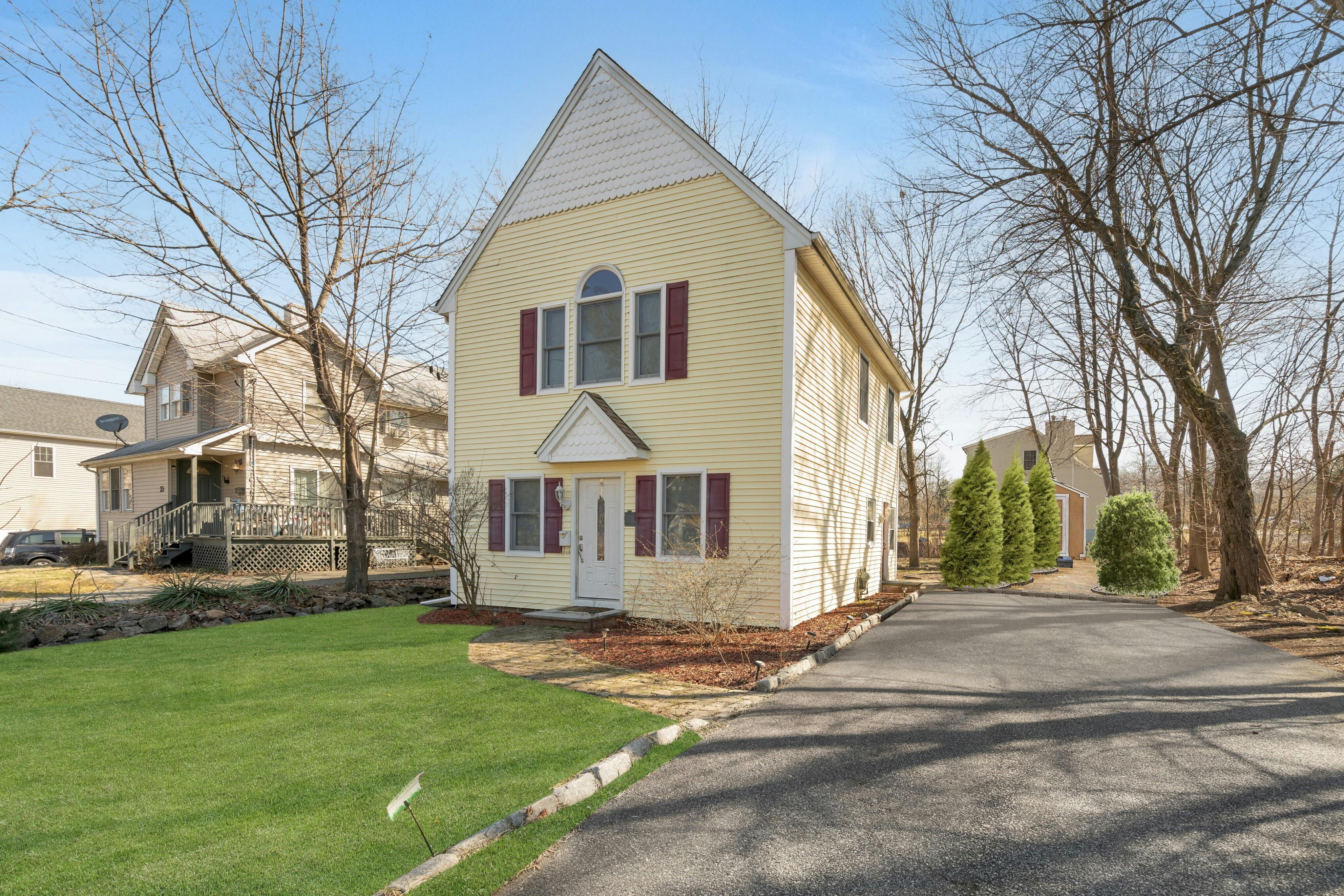31 Avenue A 