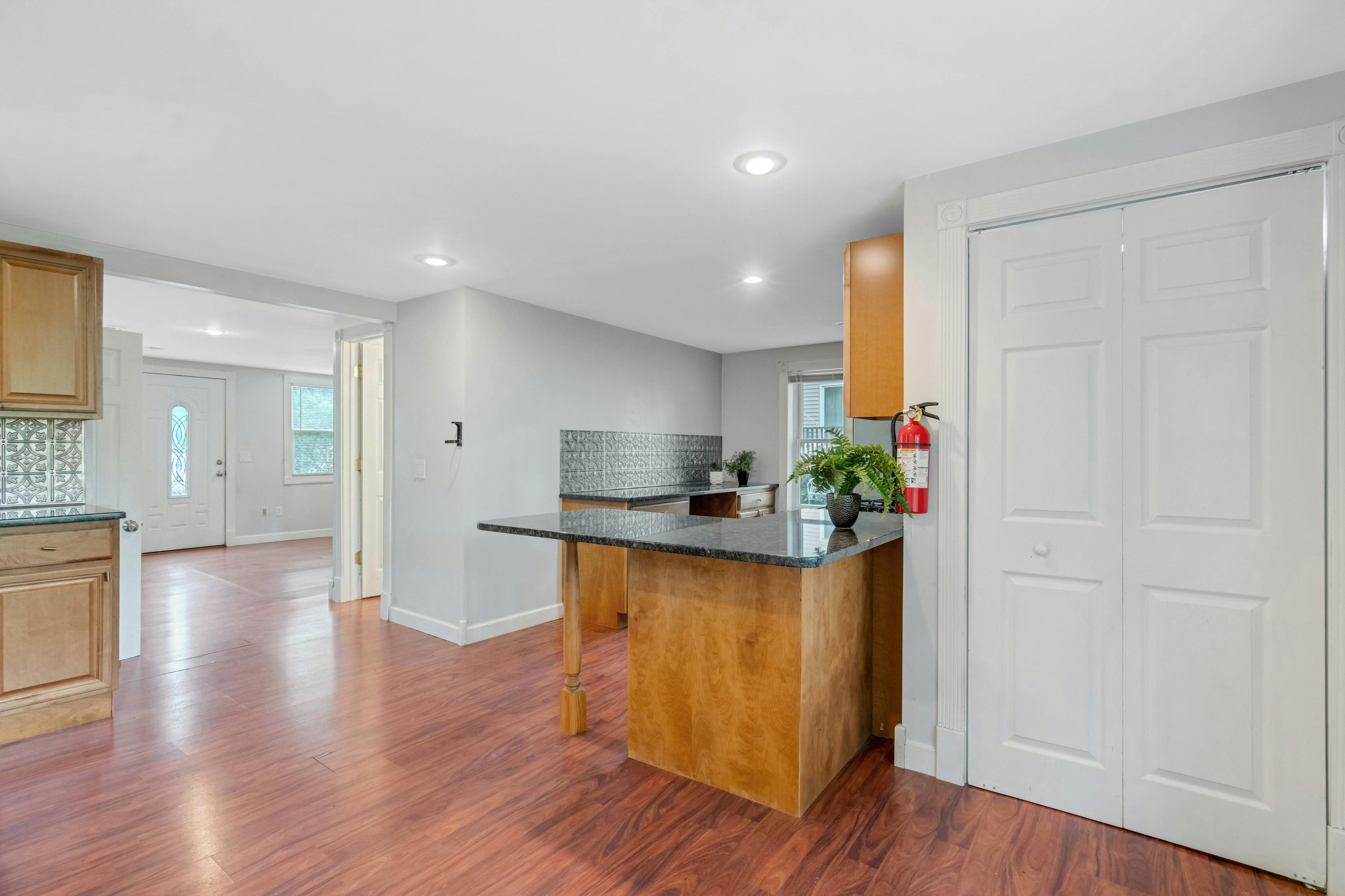 31 Avenue A 