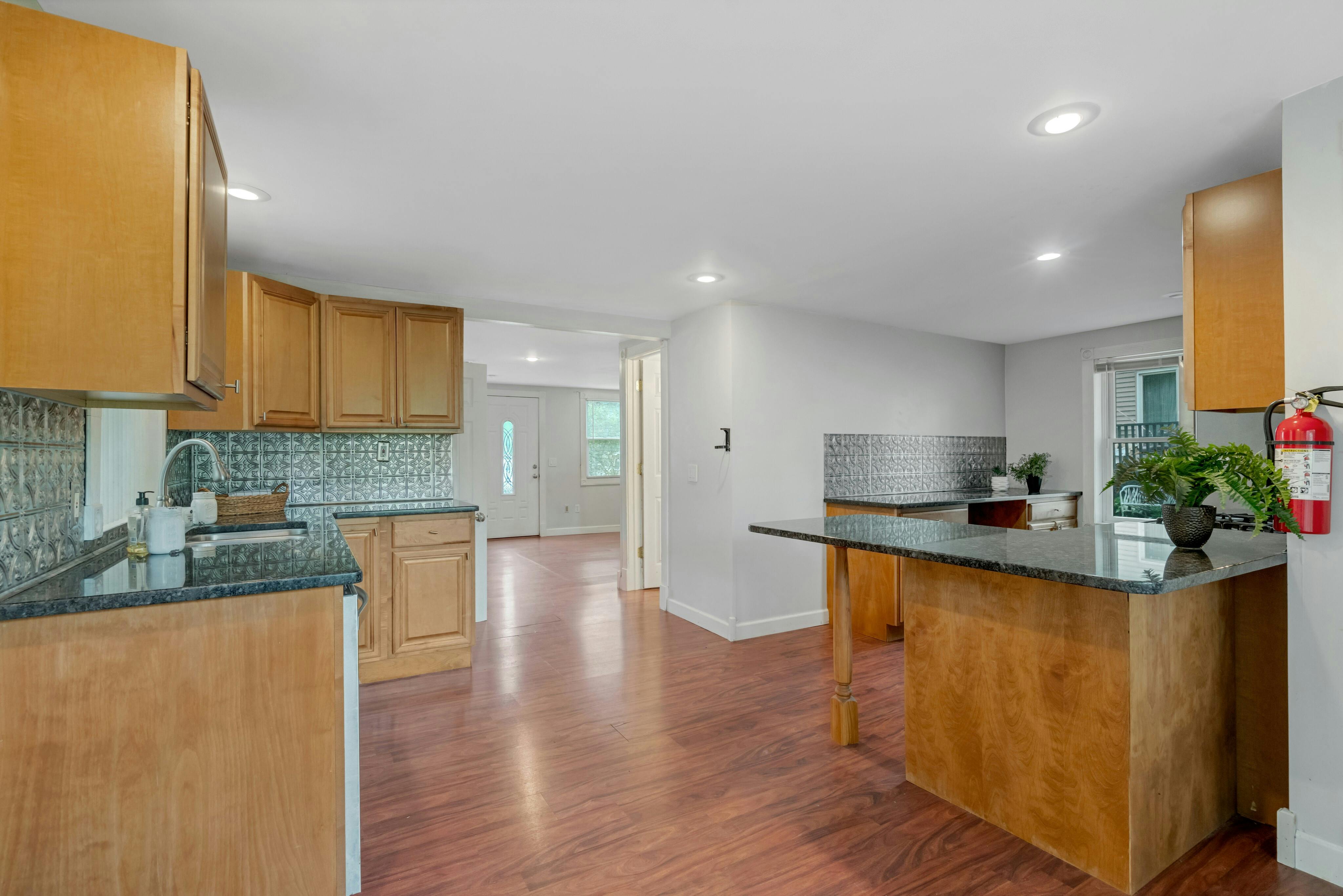 31 Avenue A 