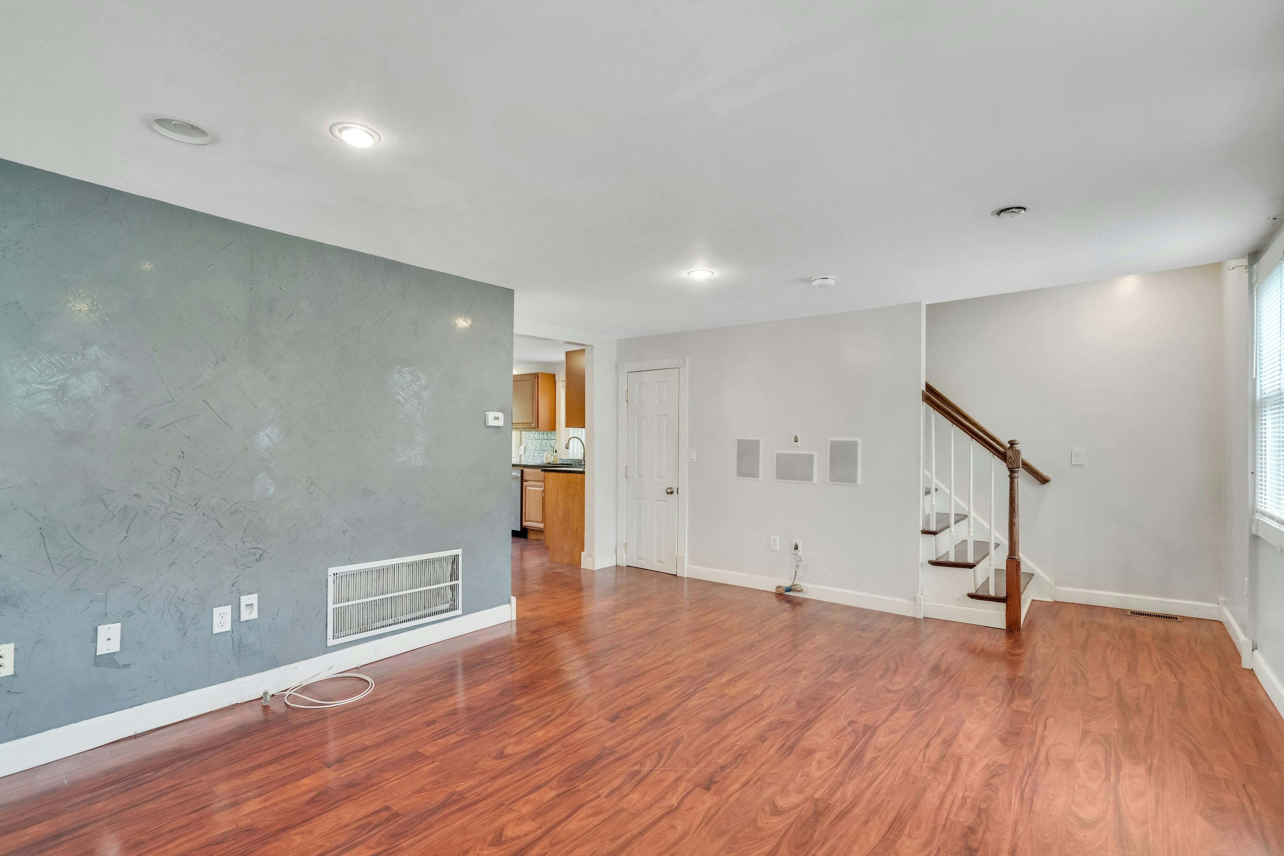 31 Avenue A 