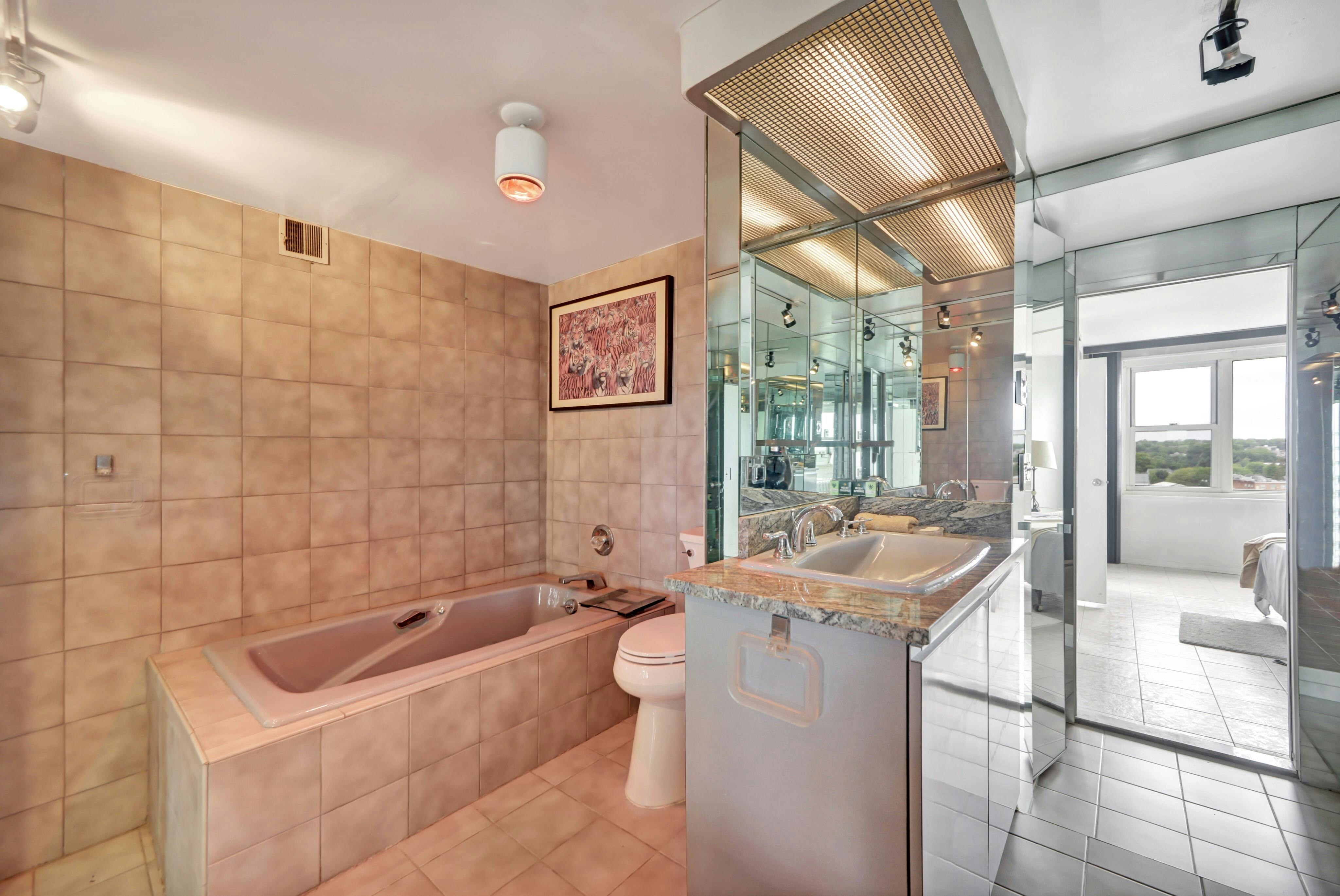 555 North Avenue Unit# 12-T