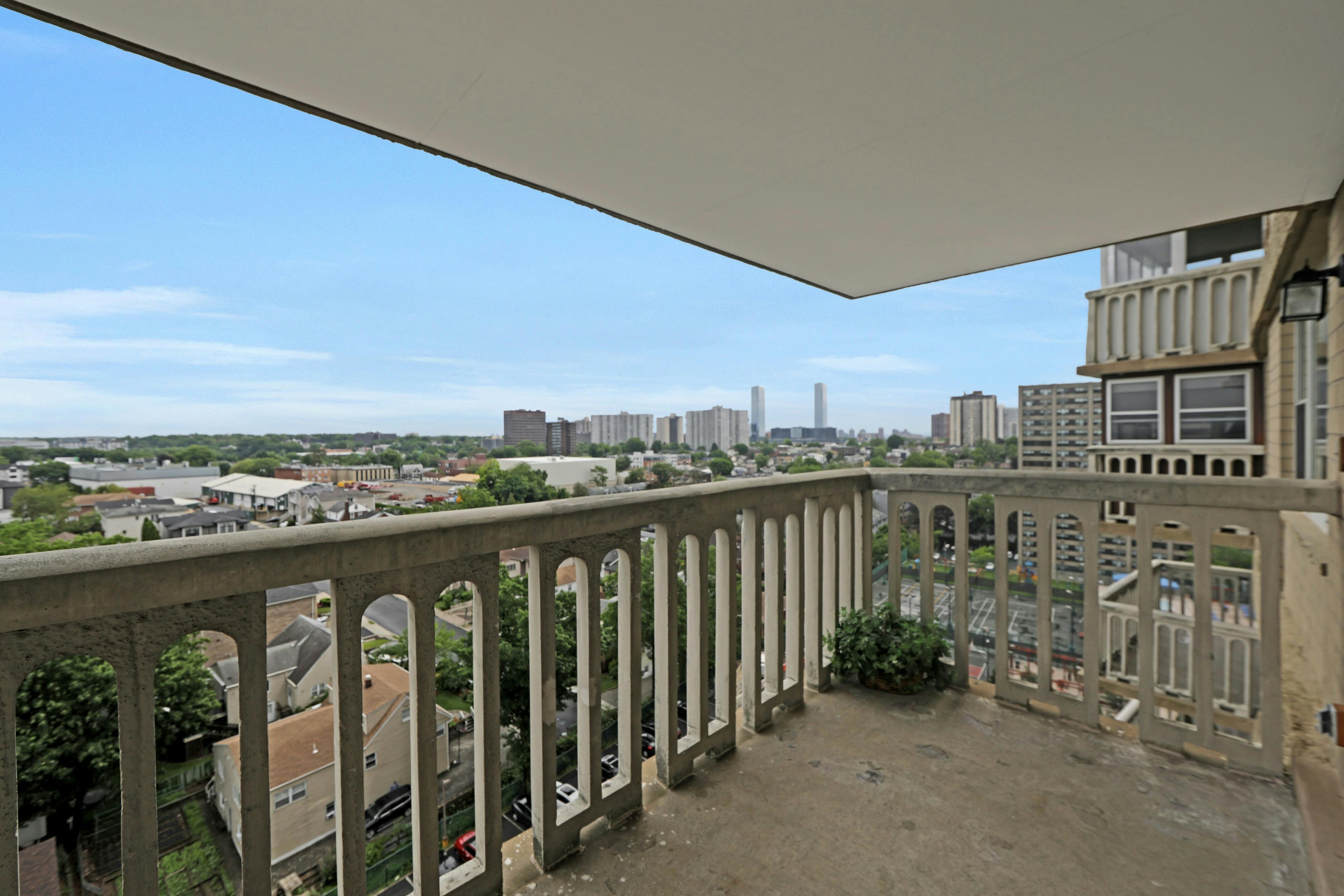 555 North Avenue Unit# 12-T