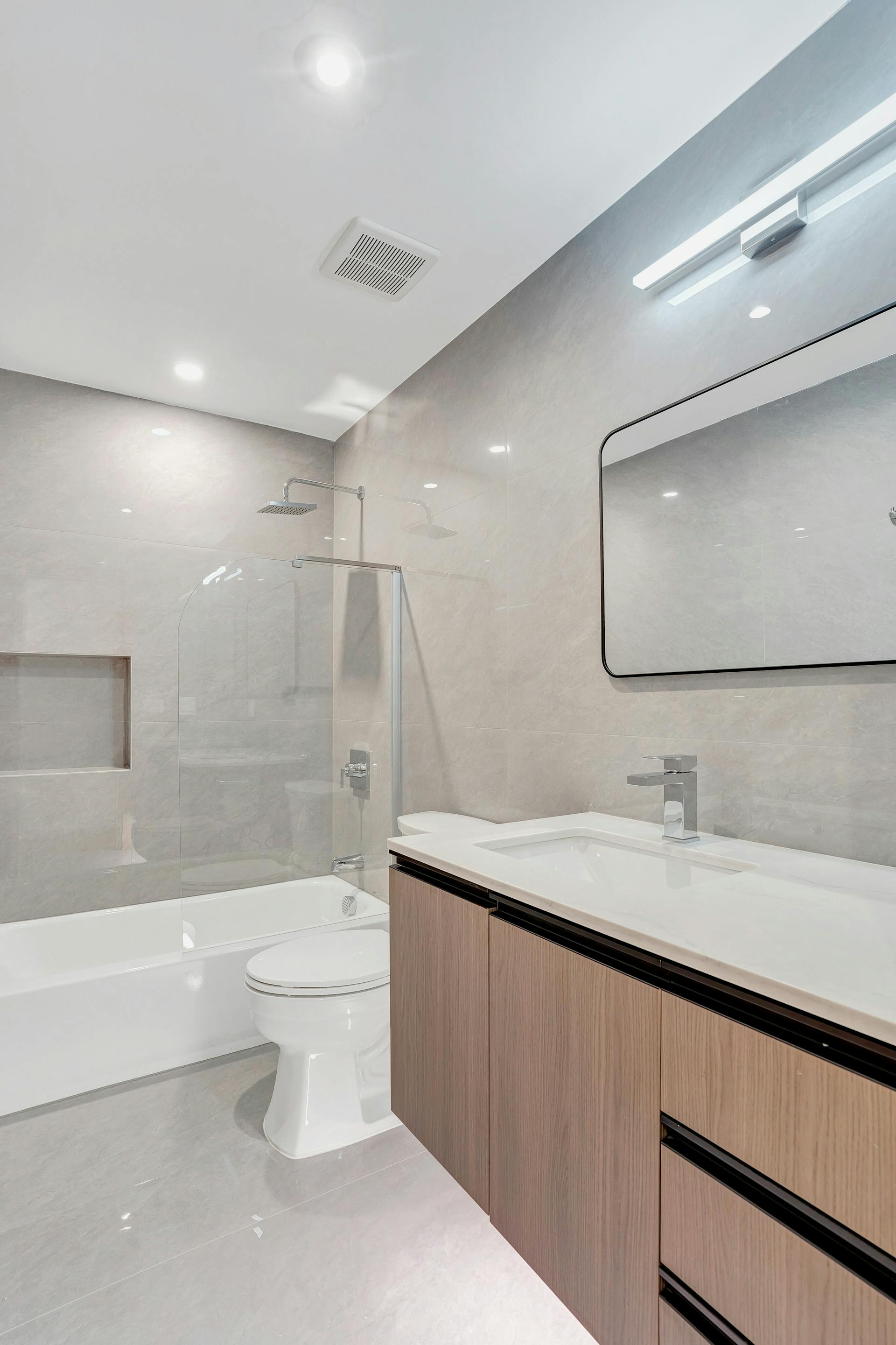 211 70th Street Unit# 2