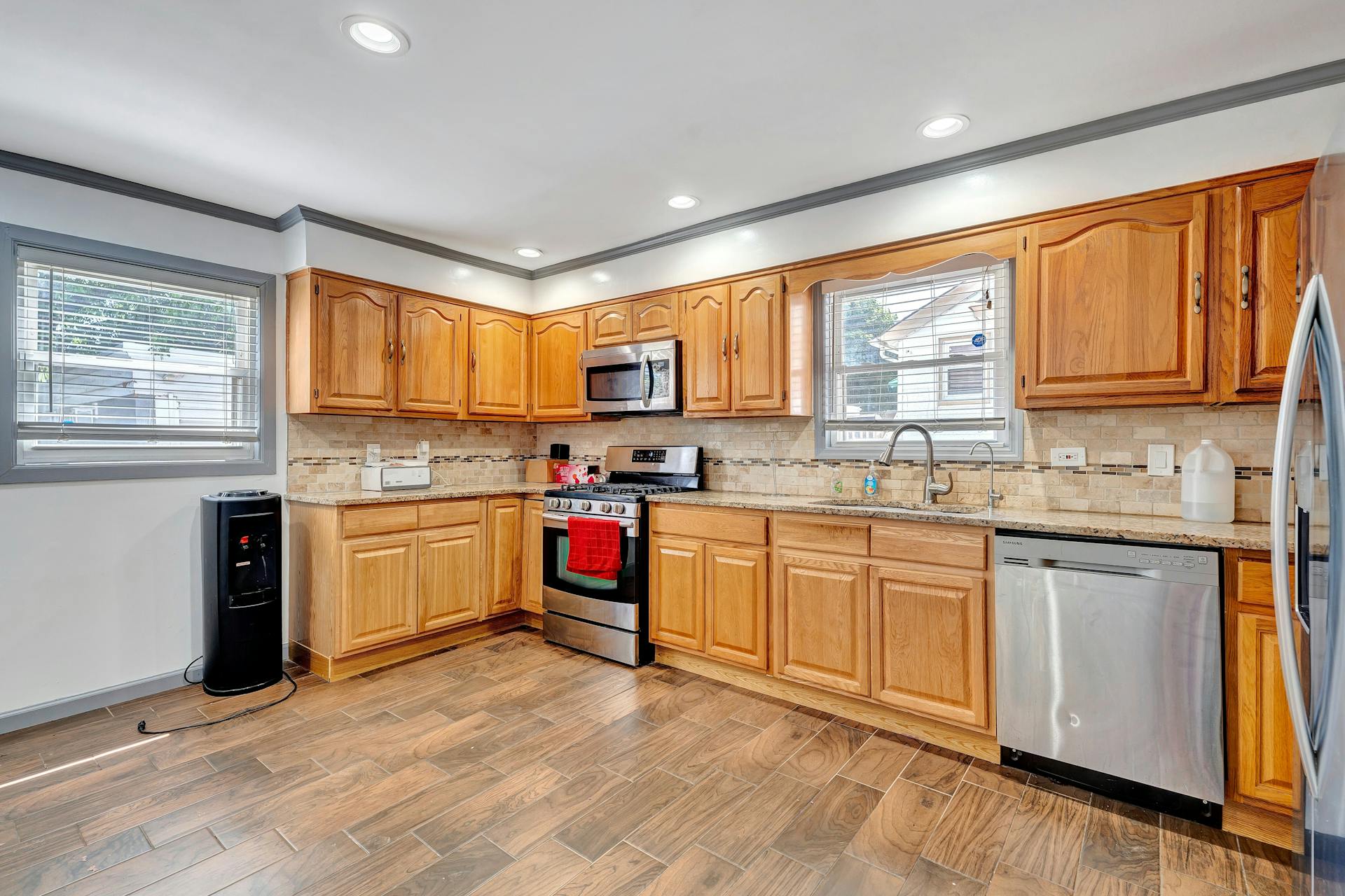 335-339 East 41st Street