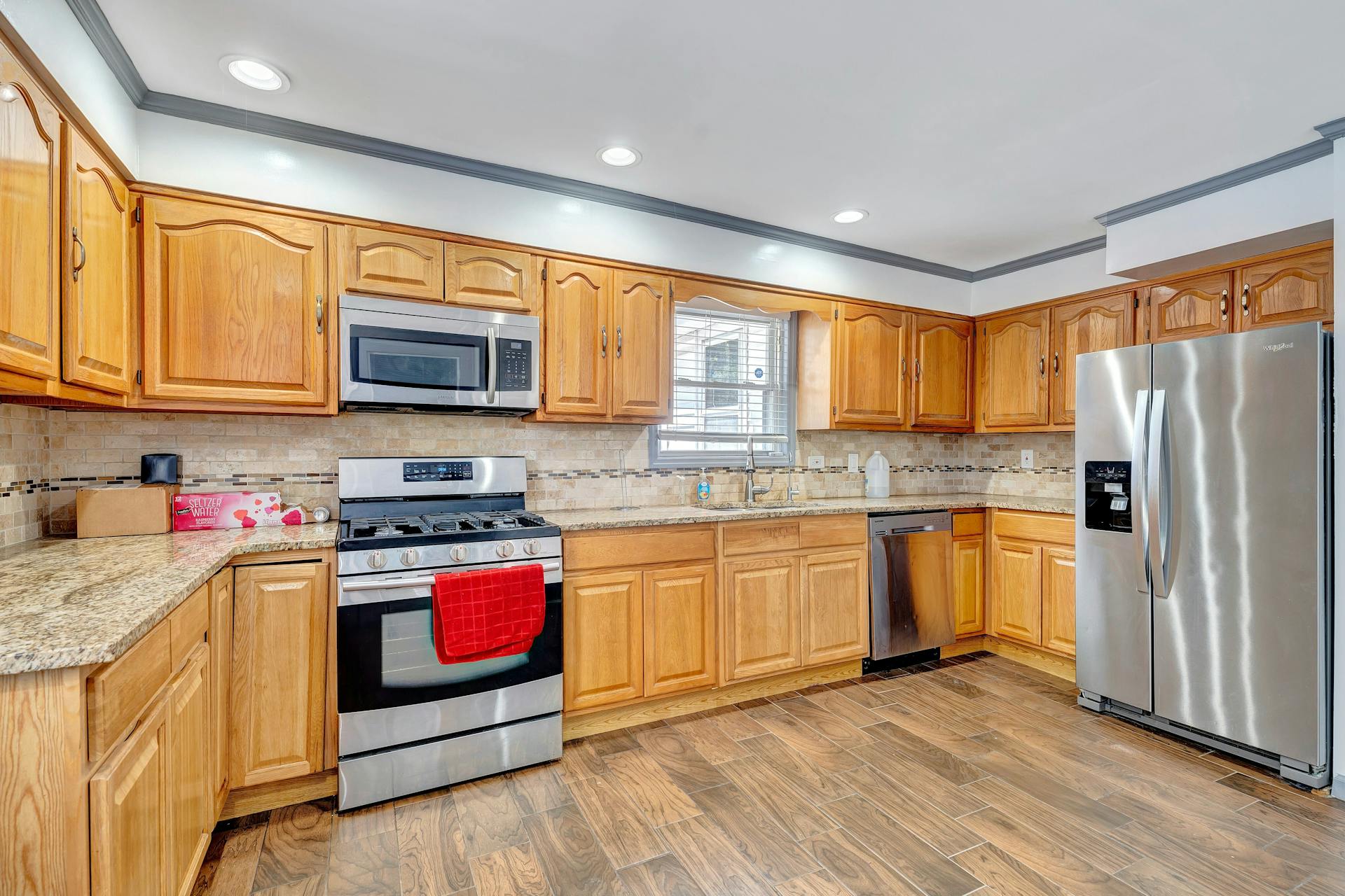 335-339 East 41st Street