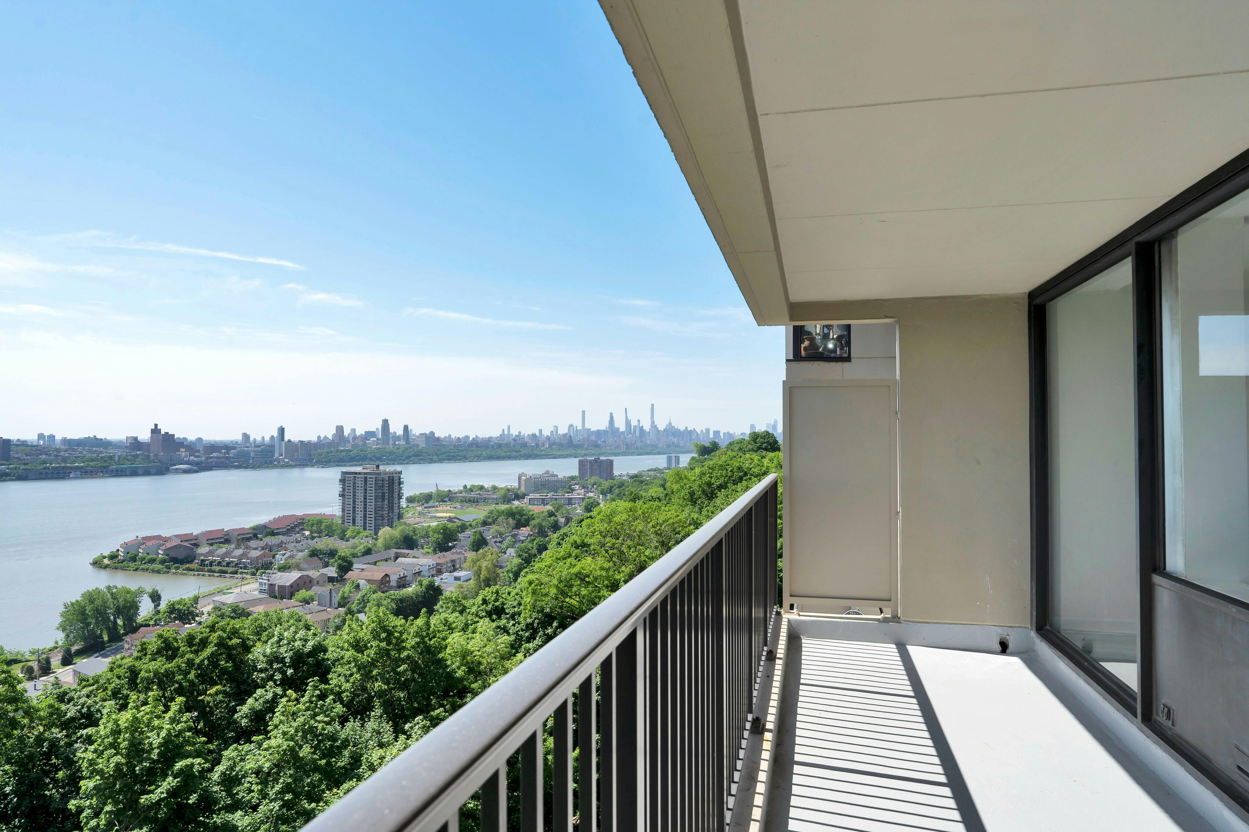 3 Horizon Road Unit# 804