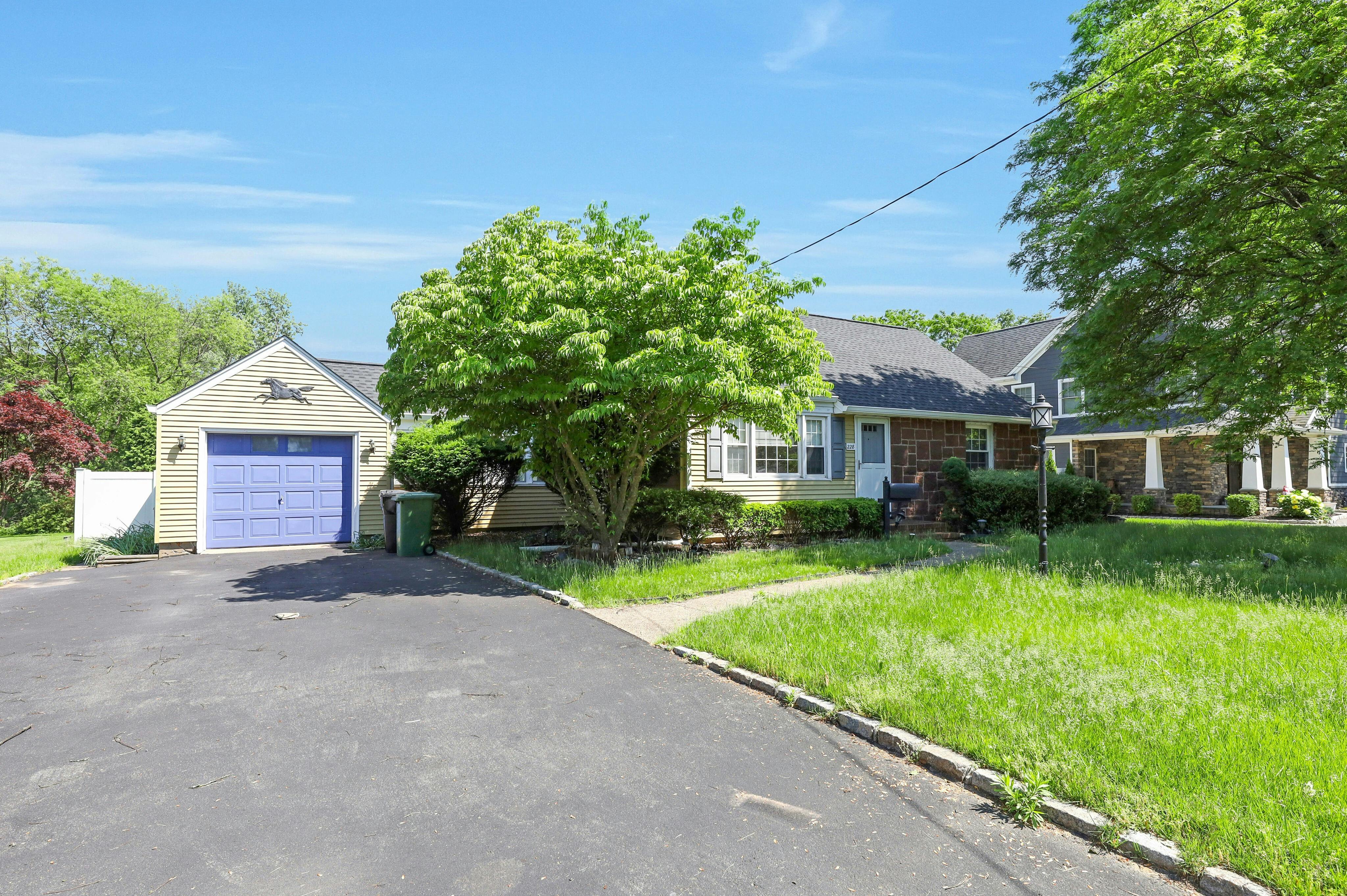 228 Spring Valley Road 