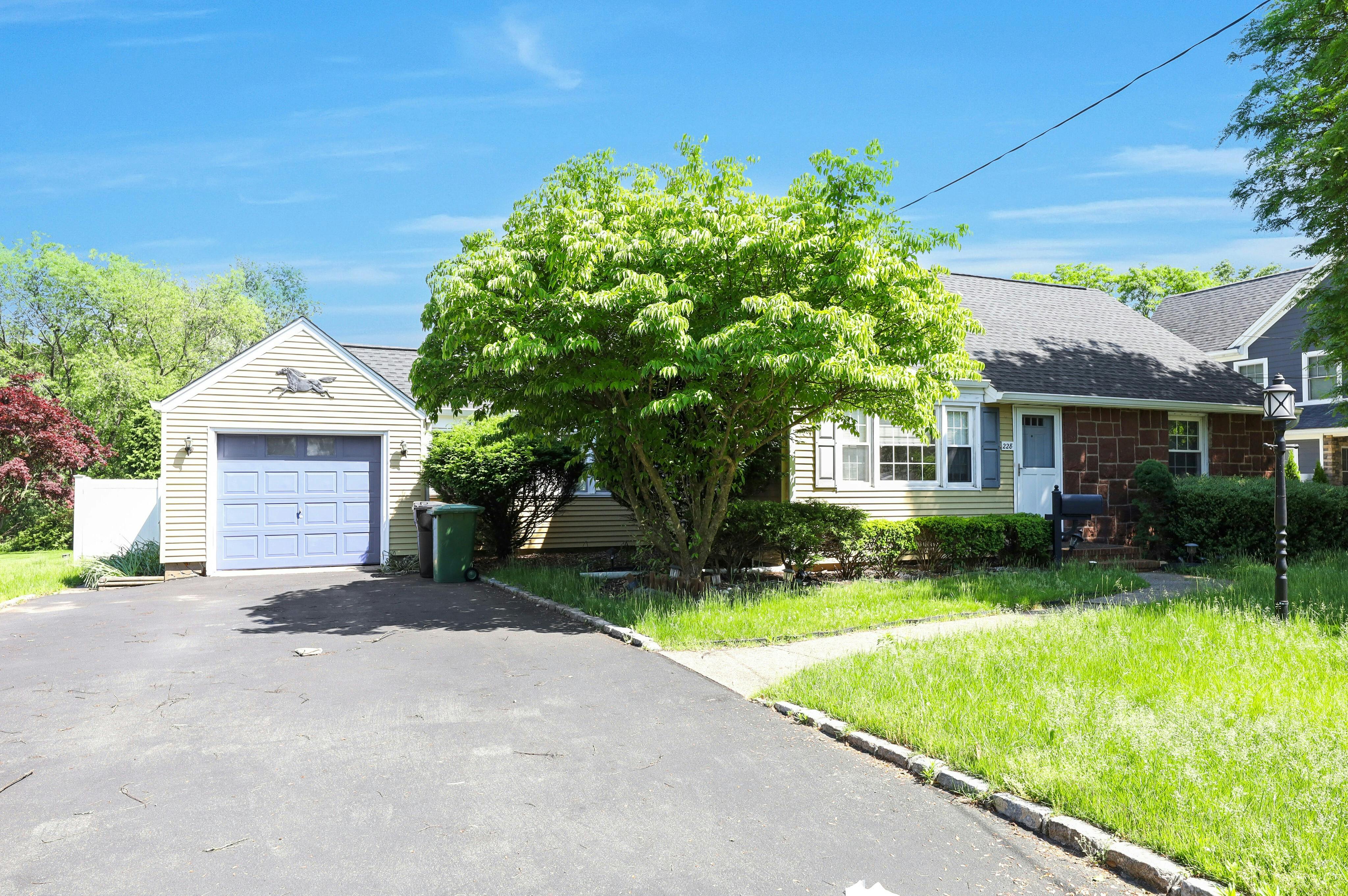 228 Spring Valley Road 