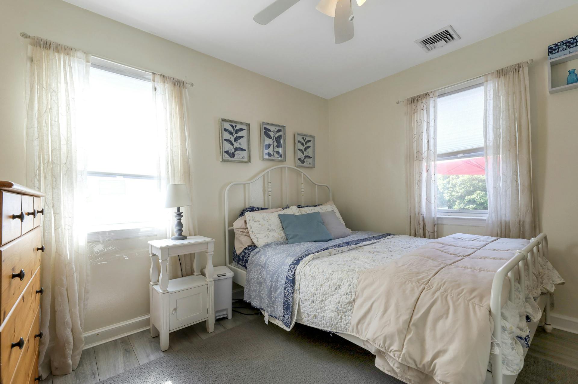 1-23 Berdan Avenue 