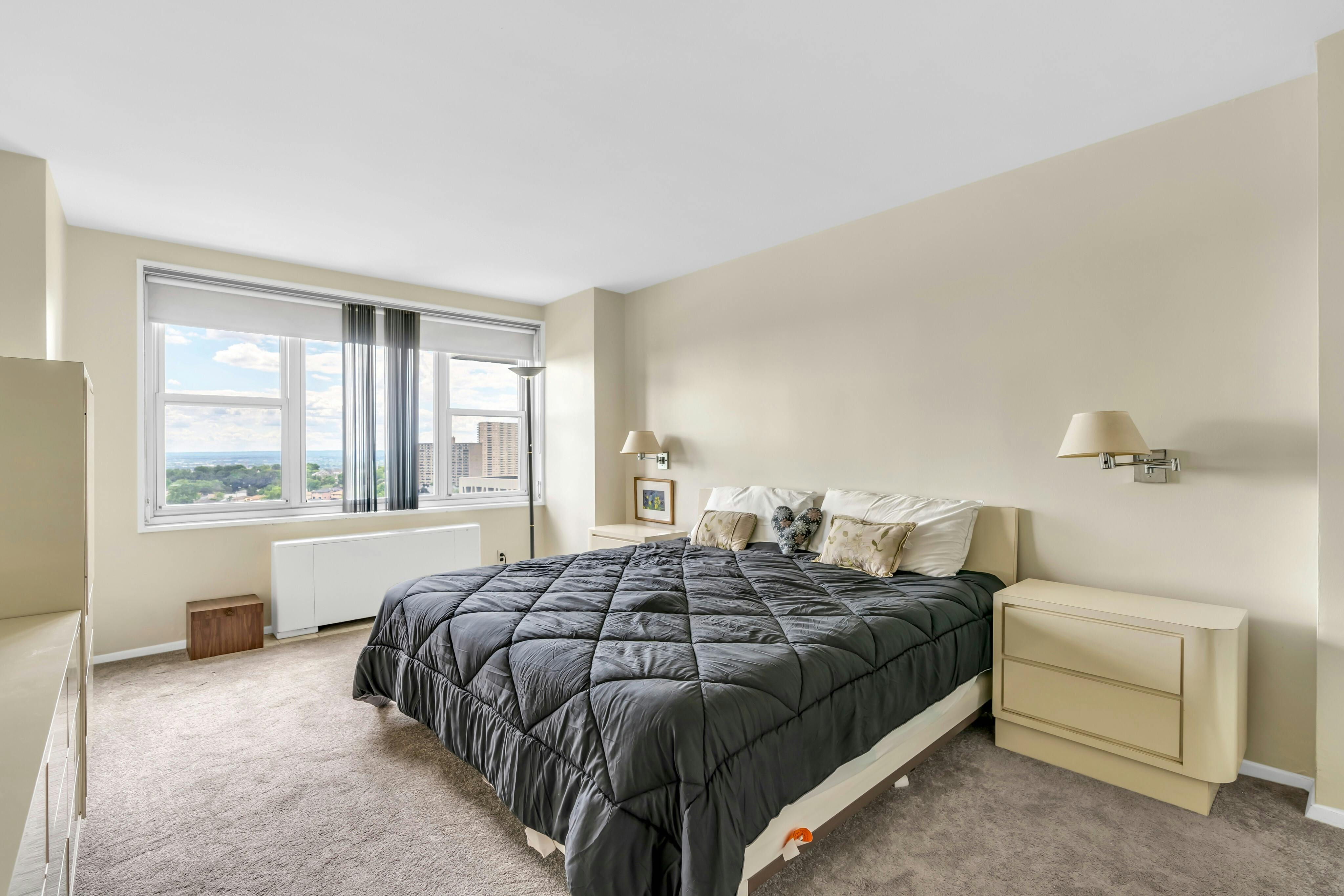 2000 Linwood Avenue Unit# 12X