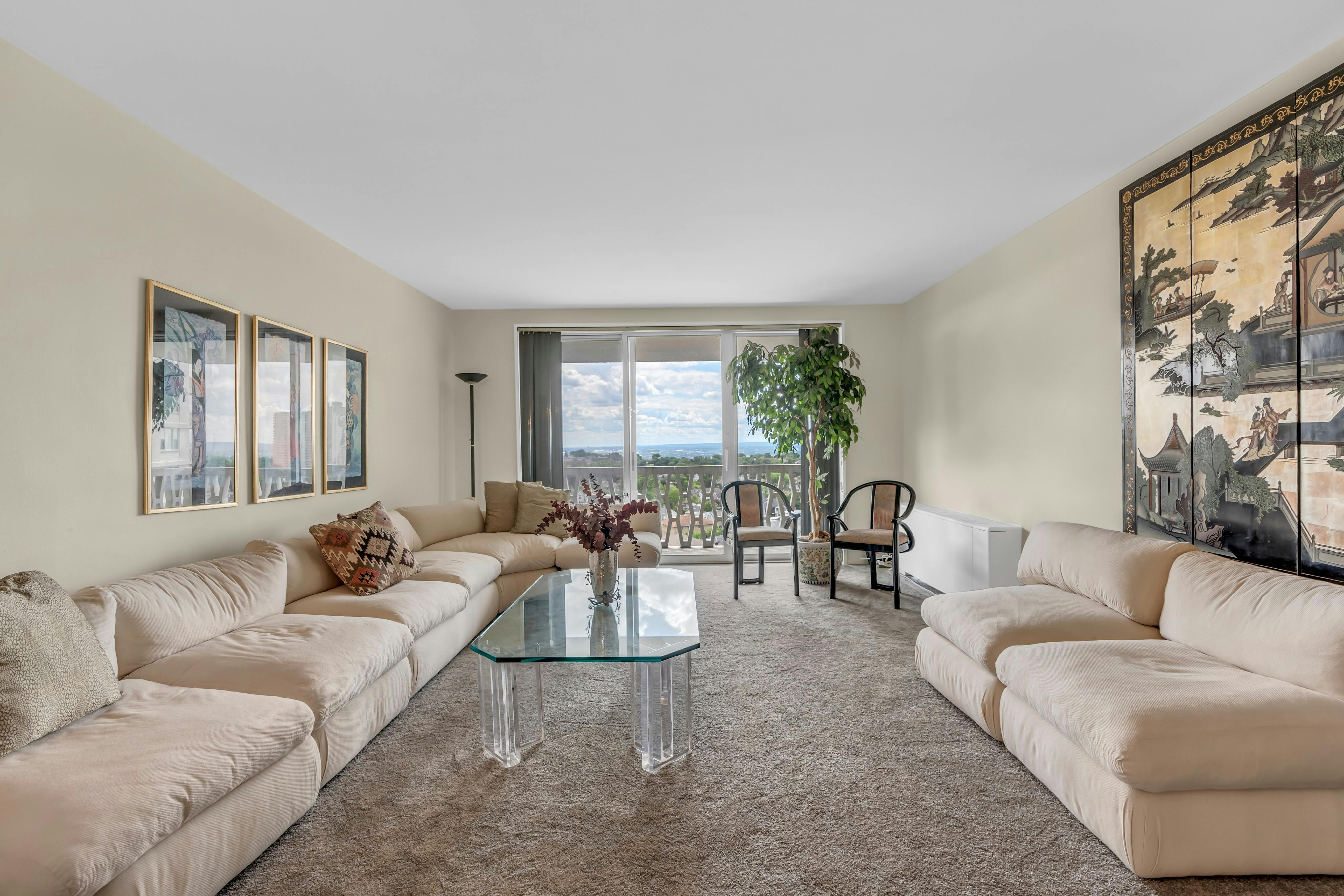 2000 Linwood Avenue Unit# 12X