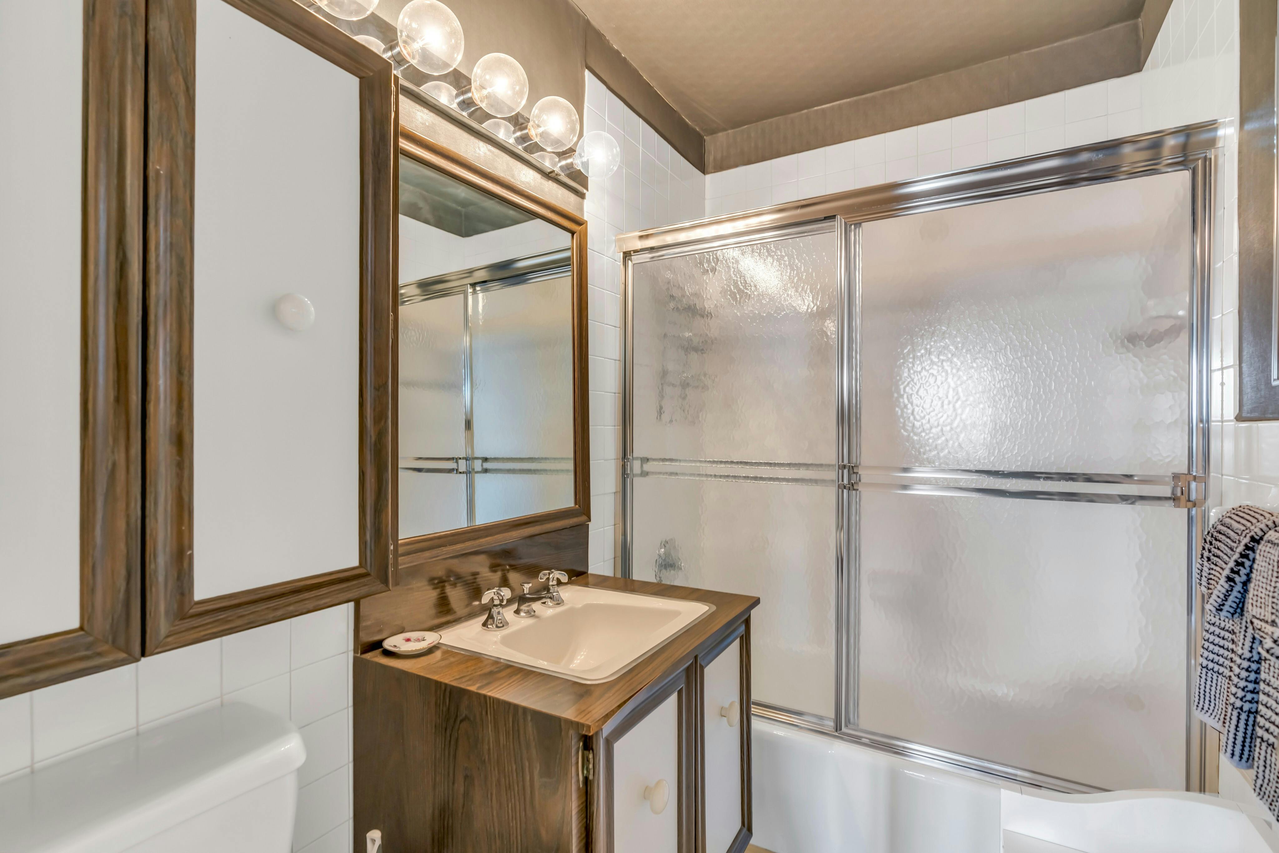 2000 Linwood Avenue Unit# 12X