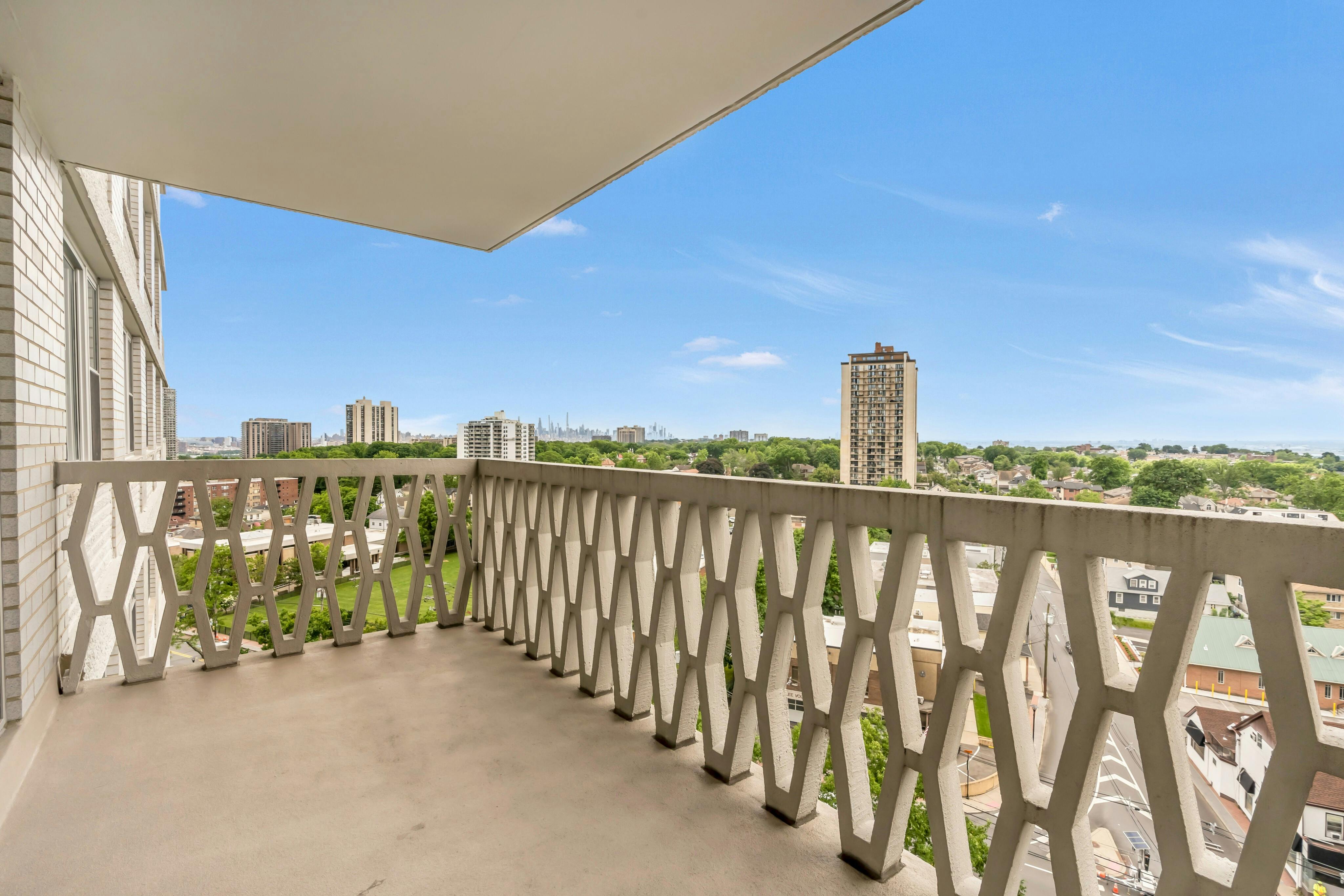 2000 Linwood Avenue Unit# 12X