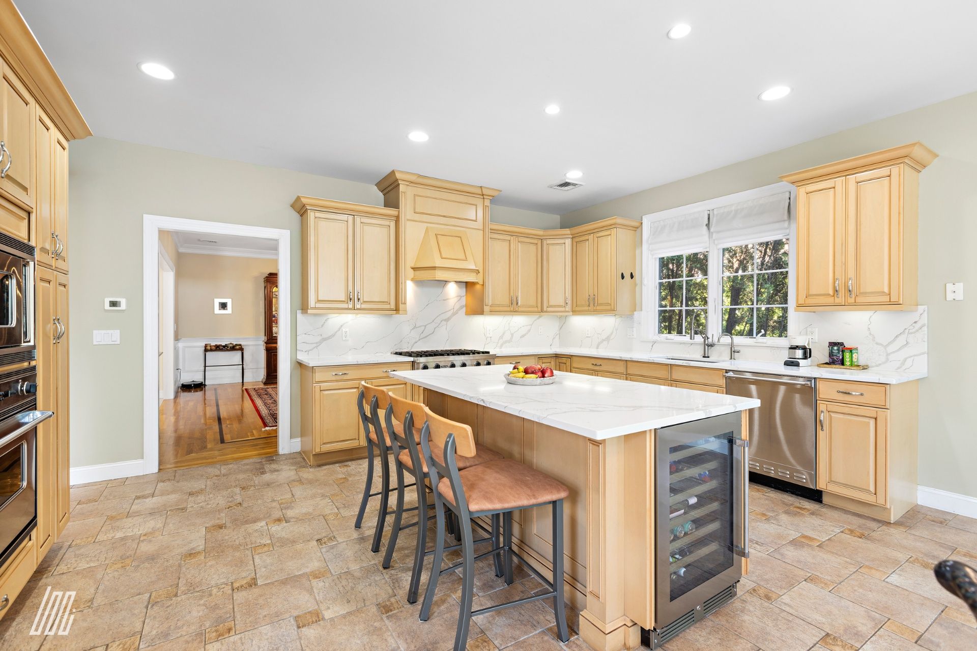 1080 Arcadian Way
