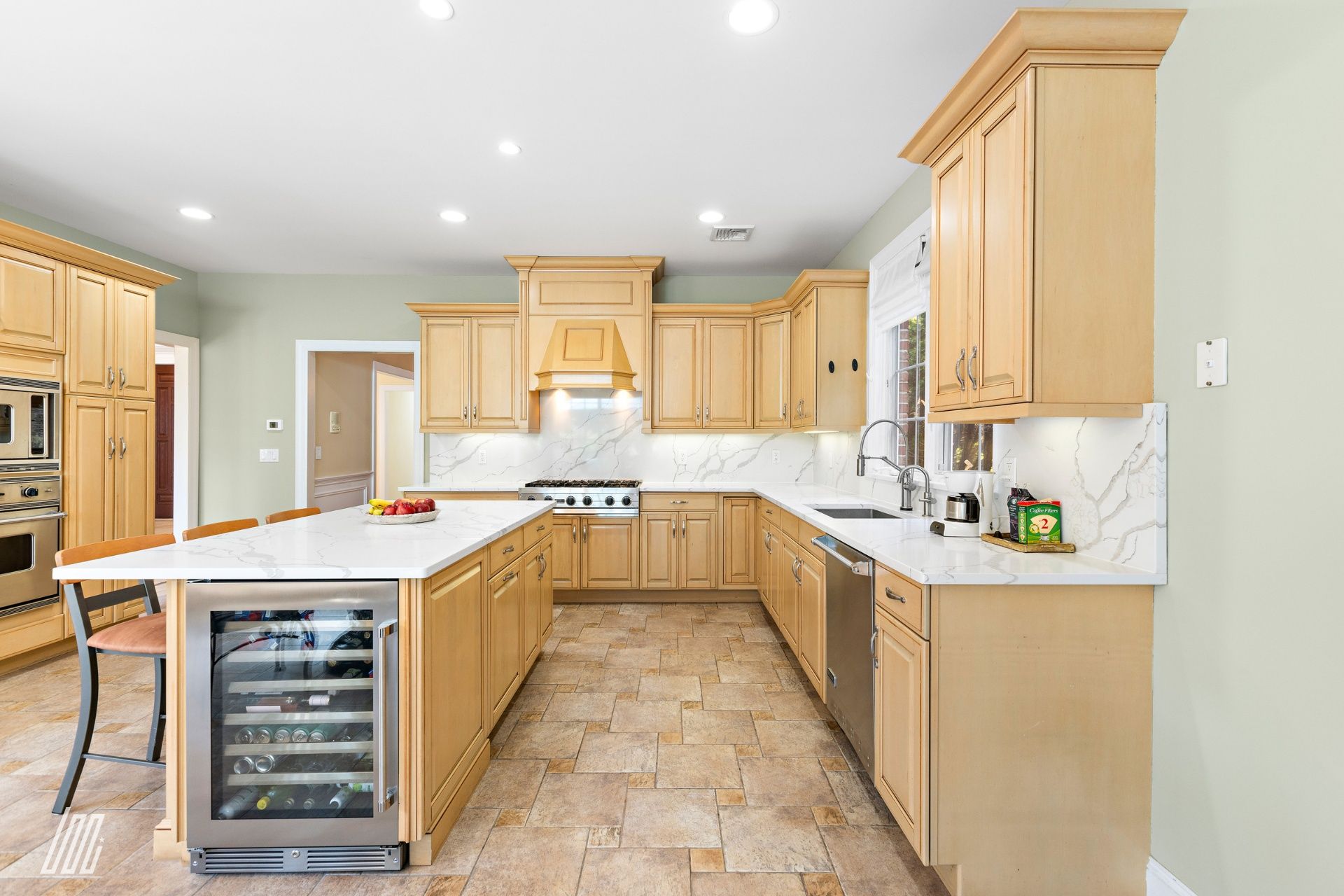 1080 Arcadian Way