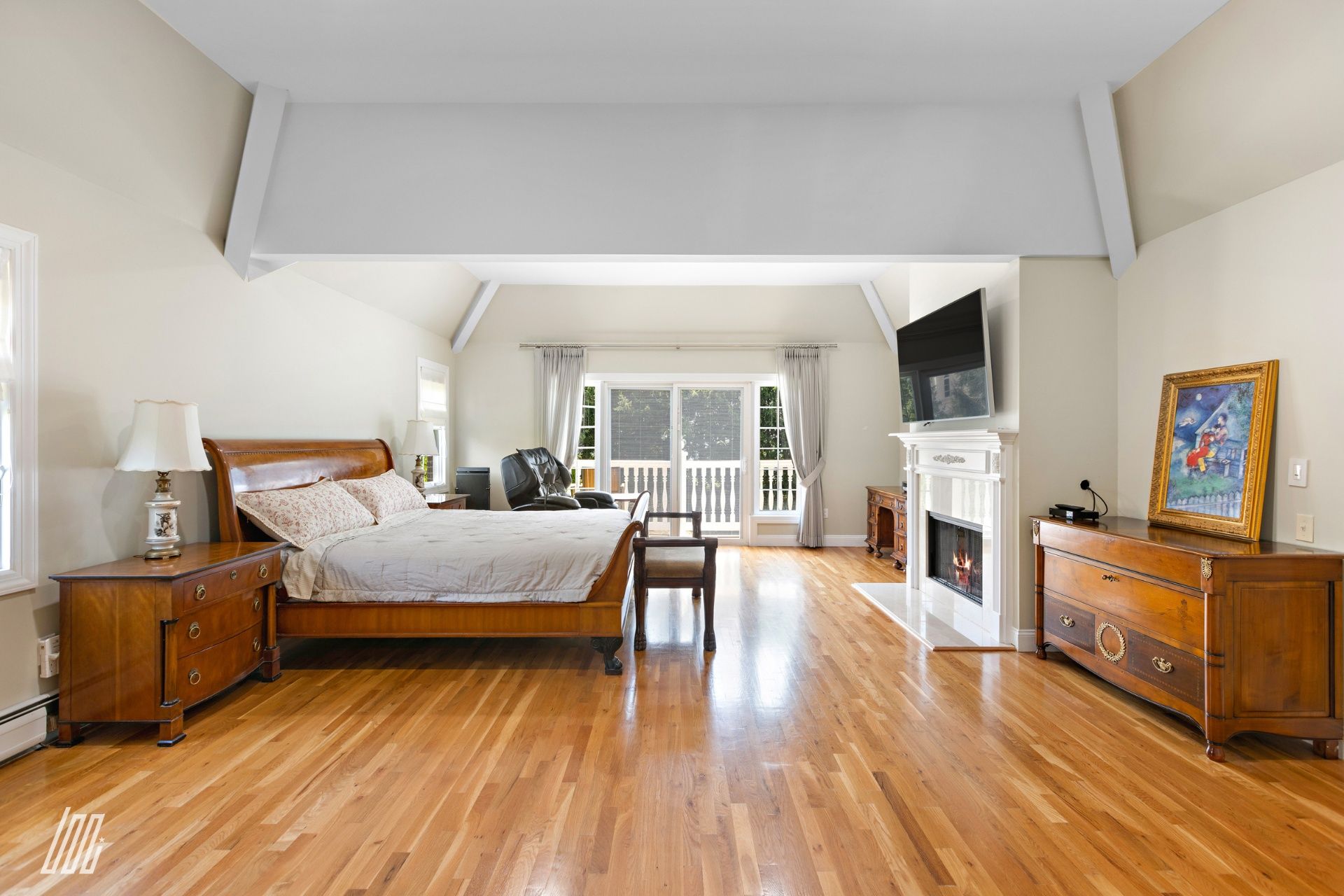 1080 Arcadian Way