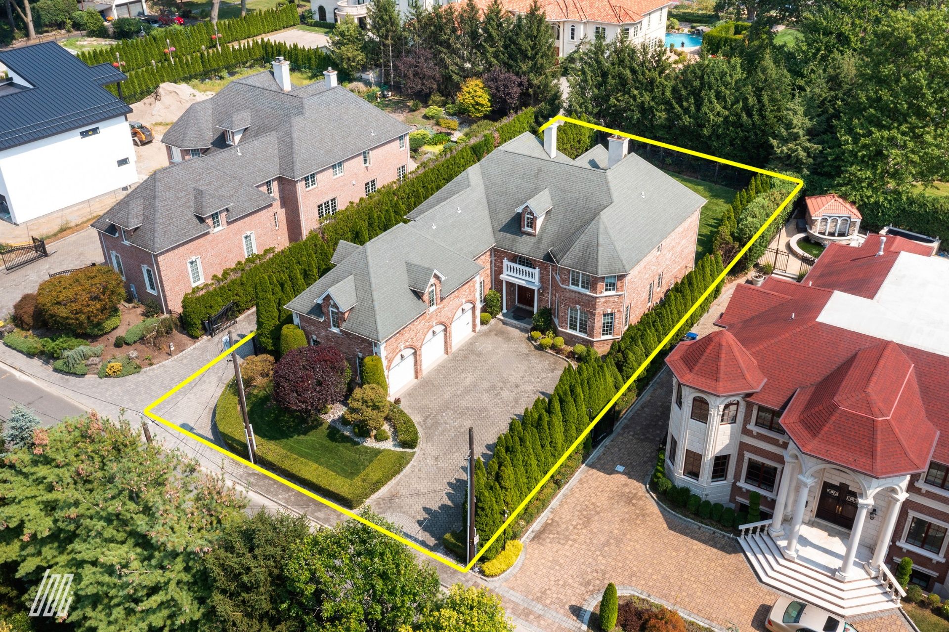 1080 Arcadian Way