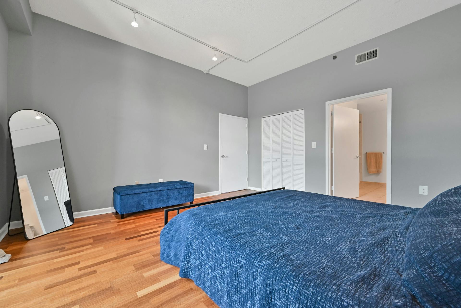 700 1st Street