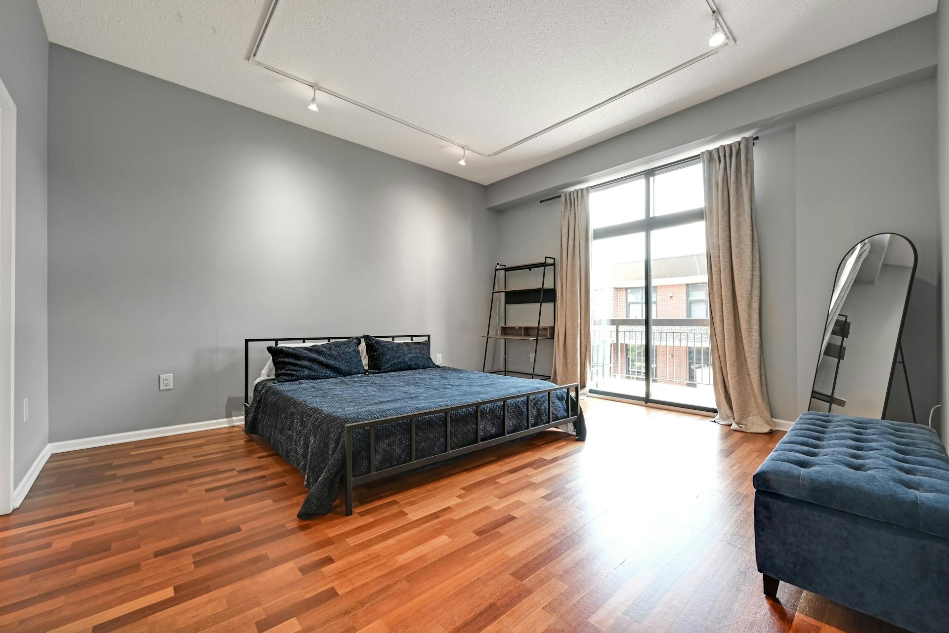 700 1st Street