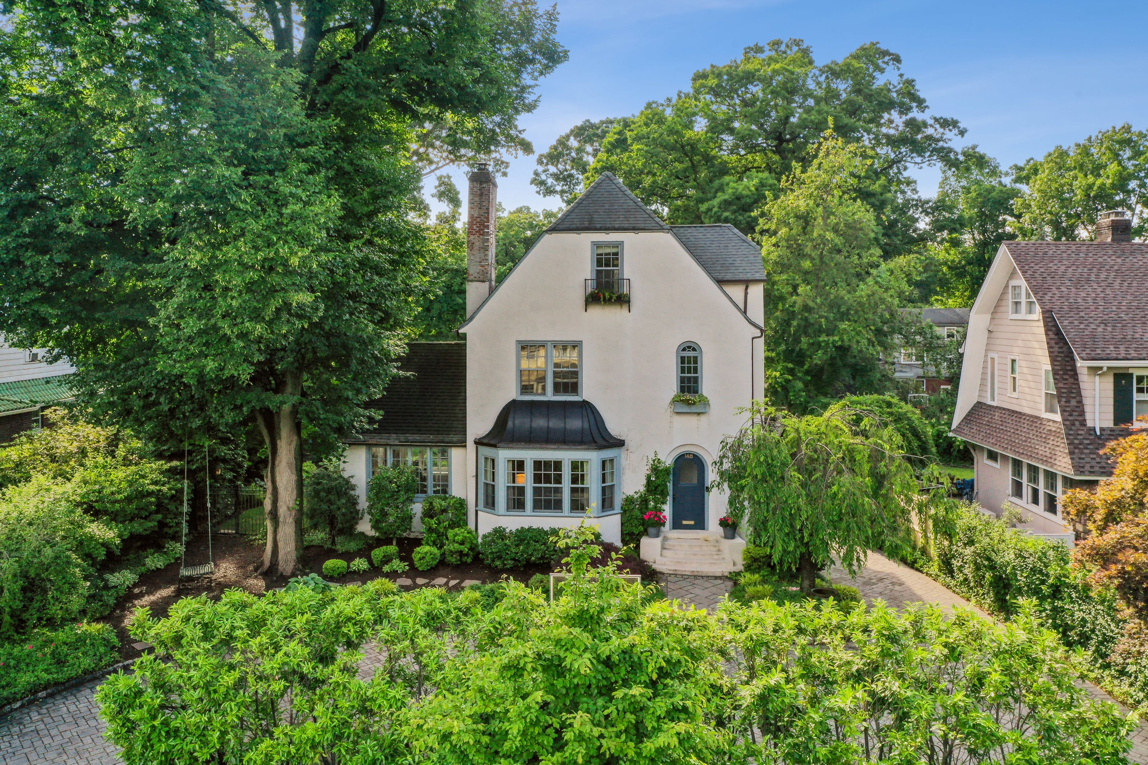 148 Christopher Street 