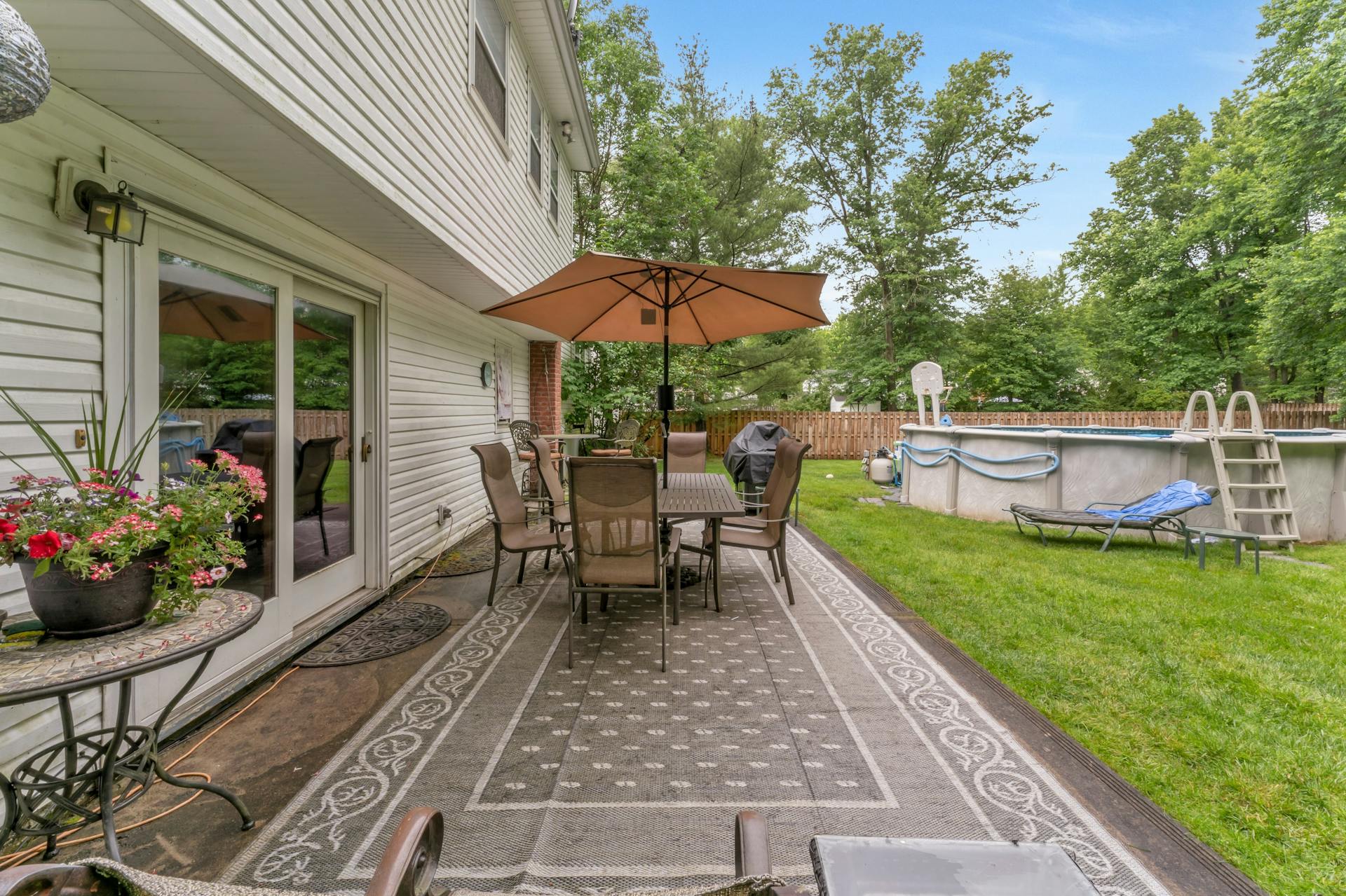82 West Oakwood Avenue