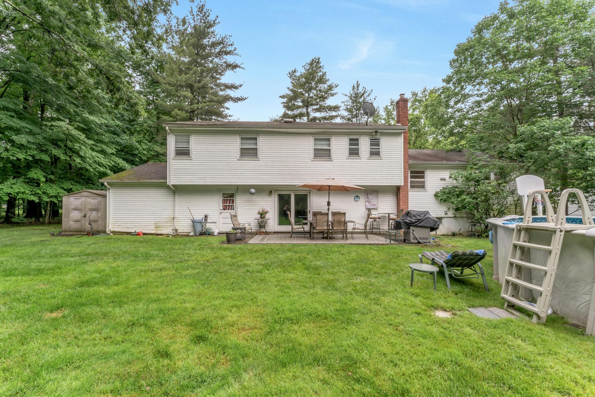82 West Oakwood Avenue