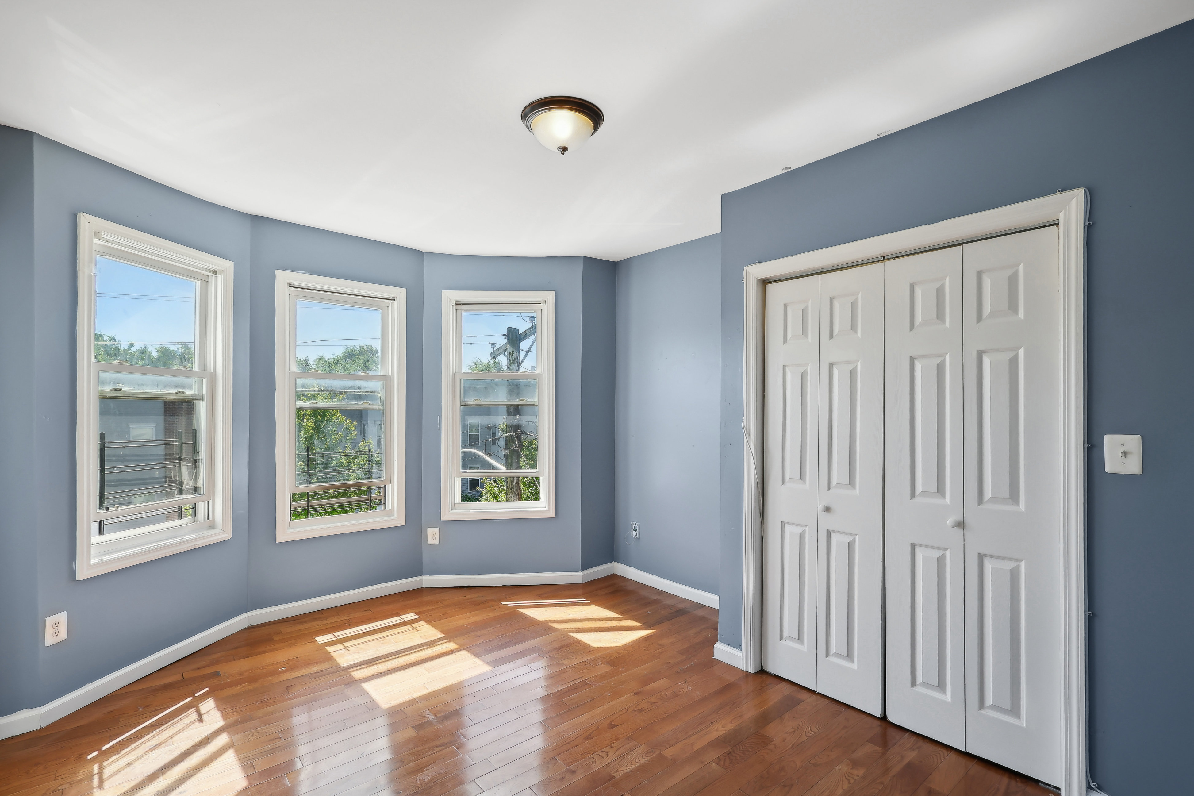 423 South 10th Street 