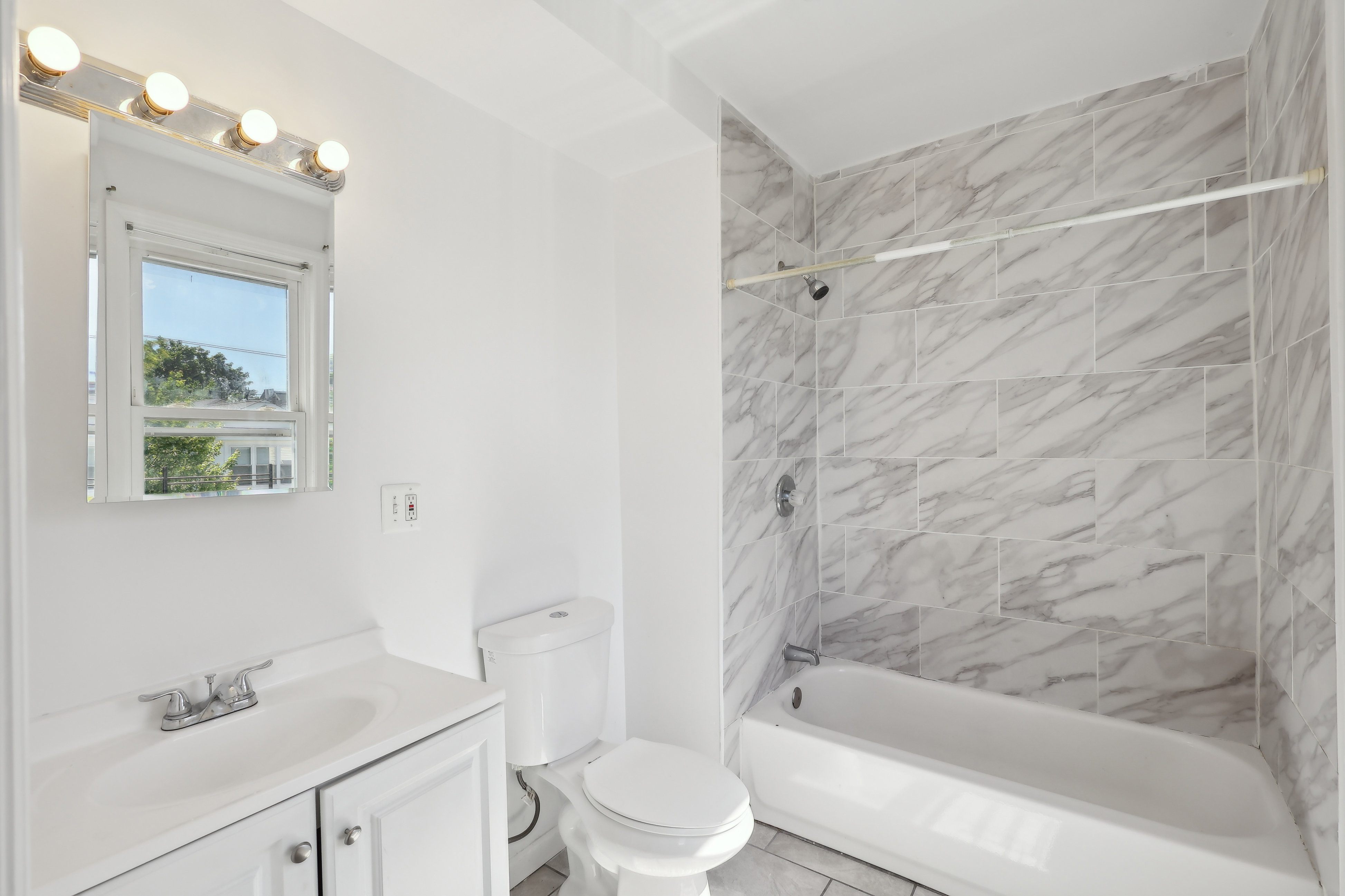 423 South 10th Street 