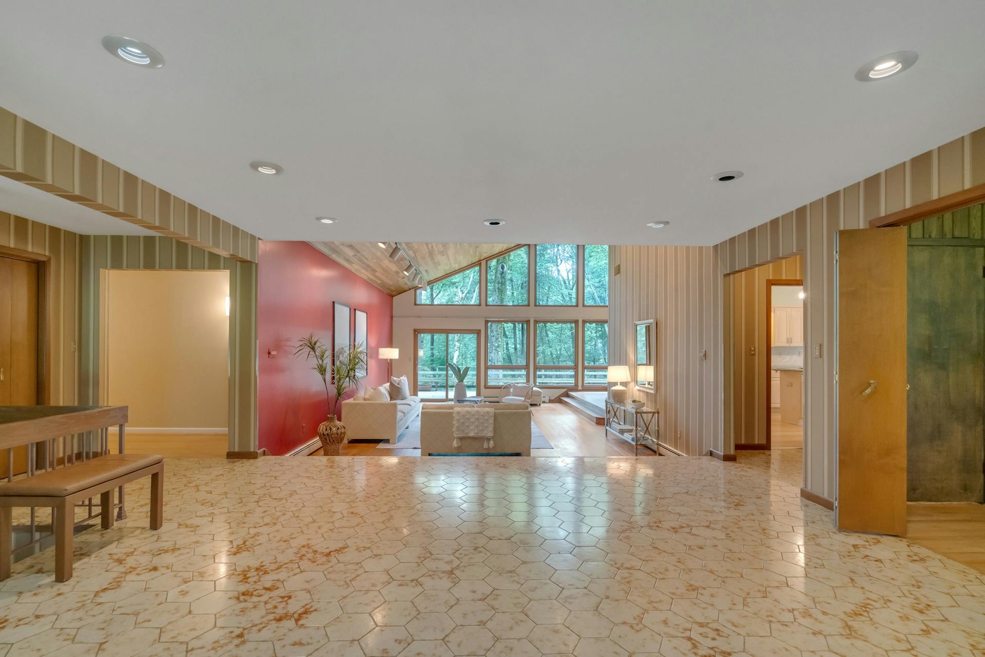 16 Rock Ledge Road 