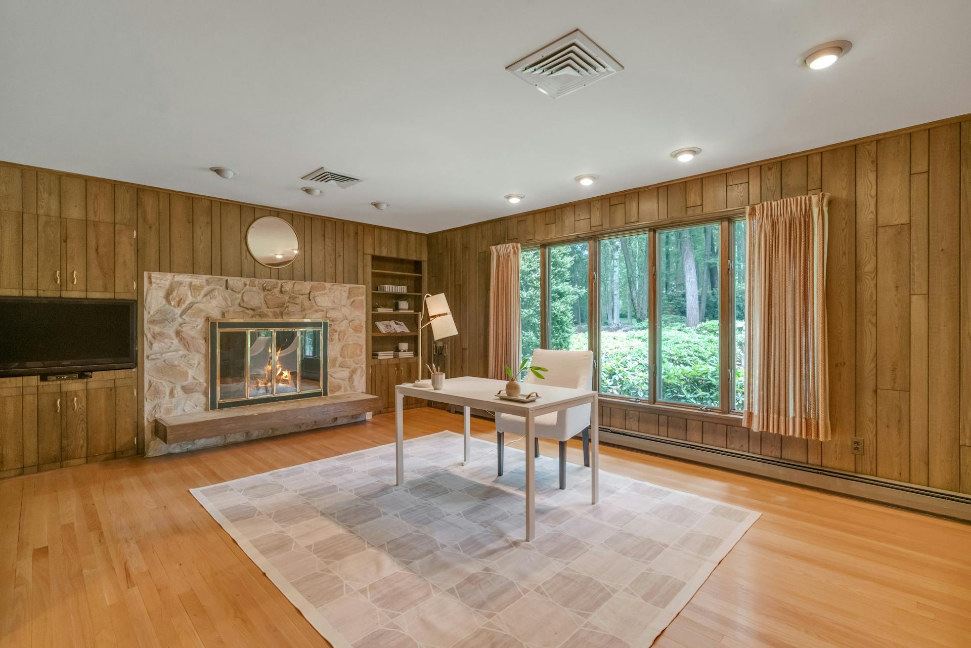 16 Rock Ledge Road 