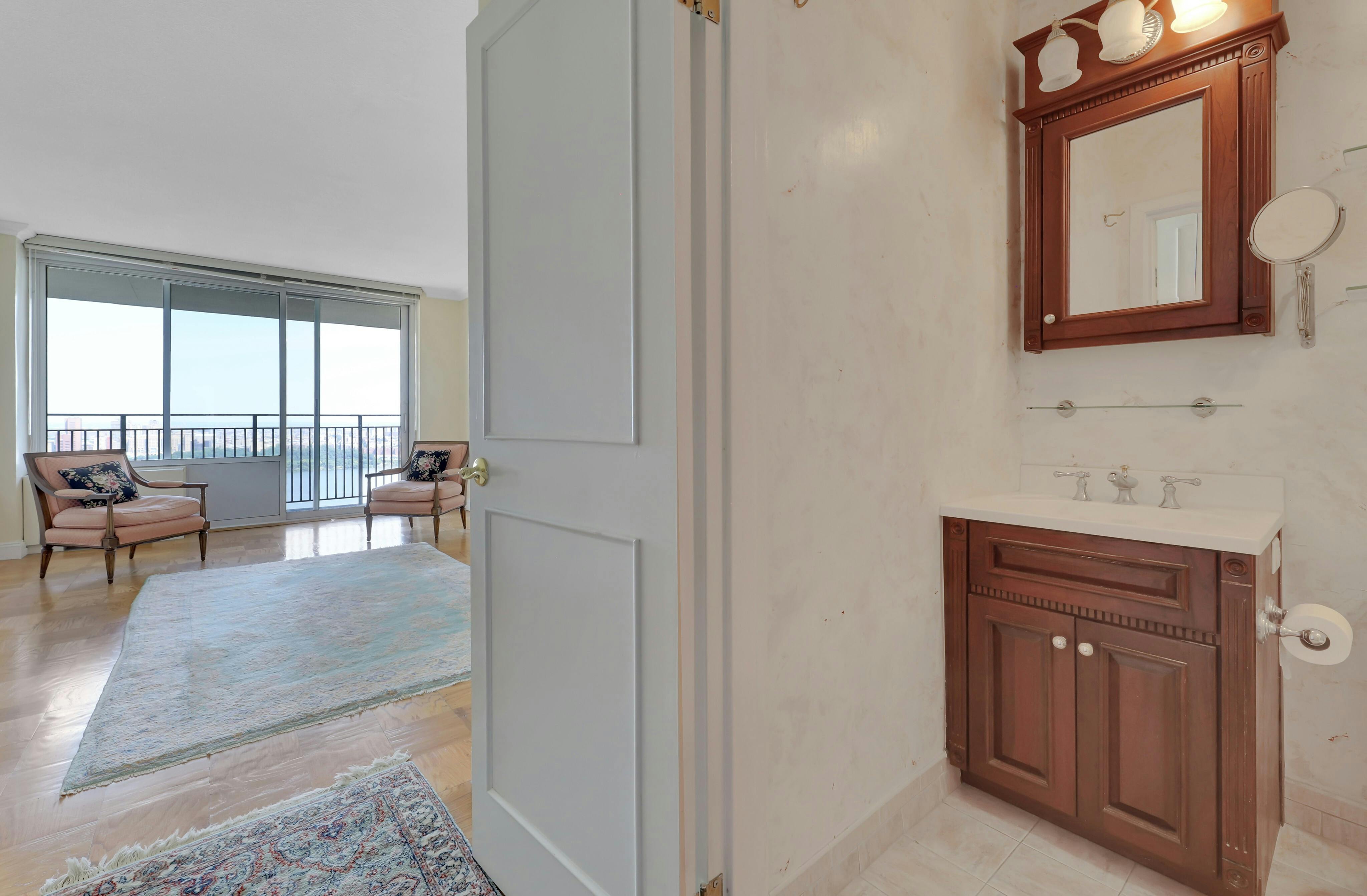 1530 Palisade Avenue Unit# 20H