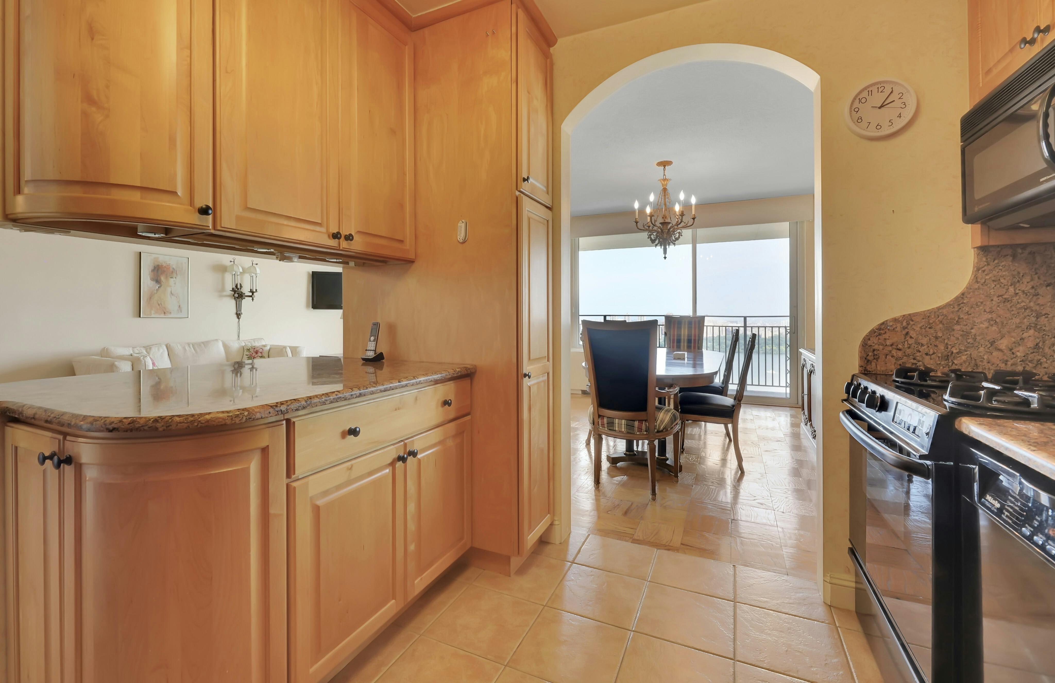 1530 Palisade Avenue Unit# 20H