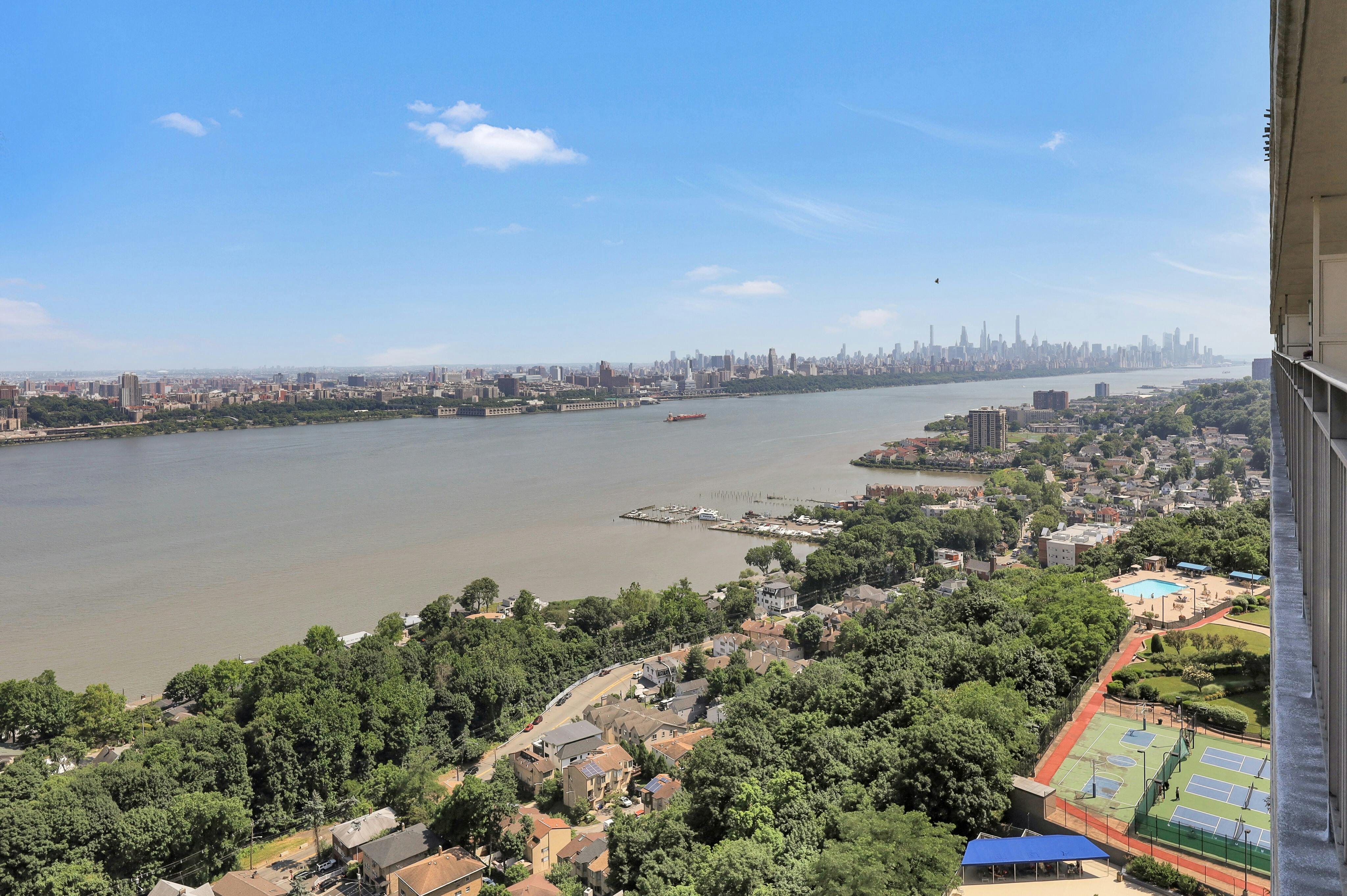 1530 Palisade Avenue Unit# 20H