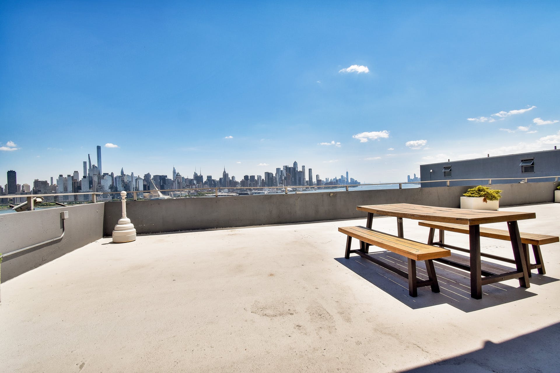 6050 Boulevard East Unit# 8F