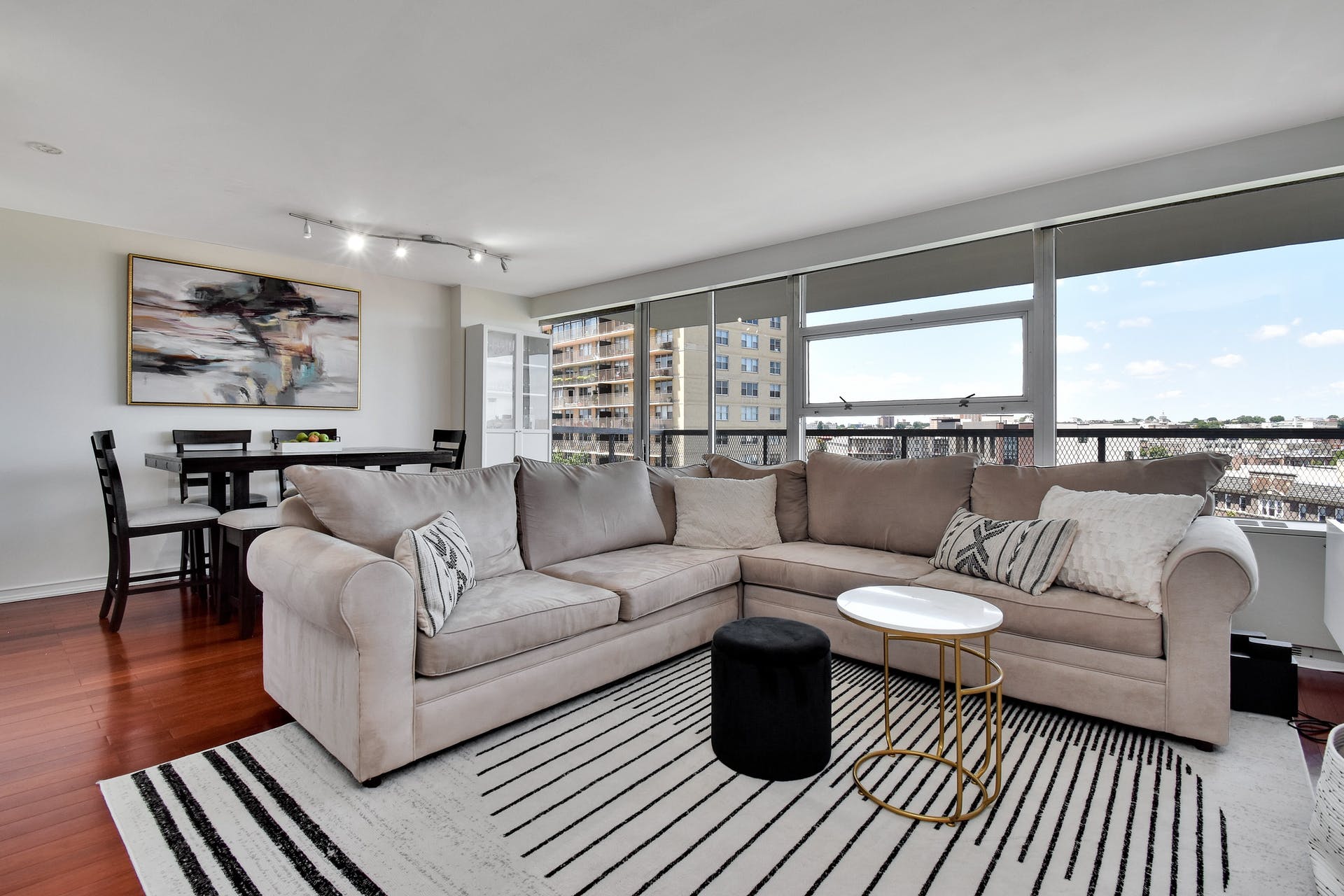 6050 Boulevard East Unit# 8F