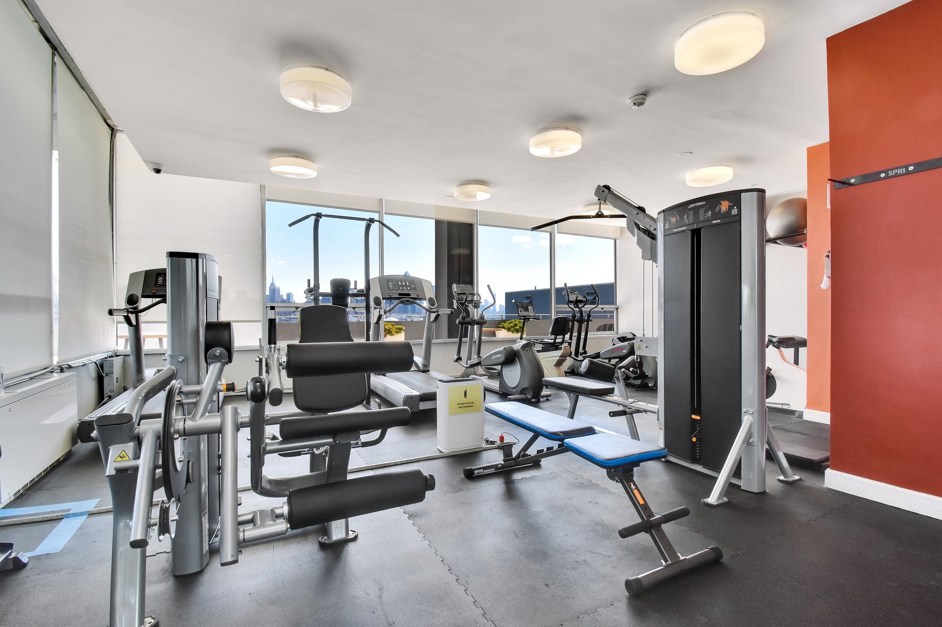 6050 Boulevard East Unit# 8F