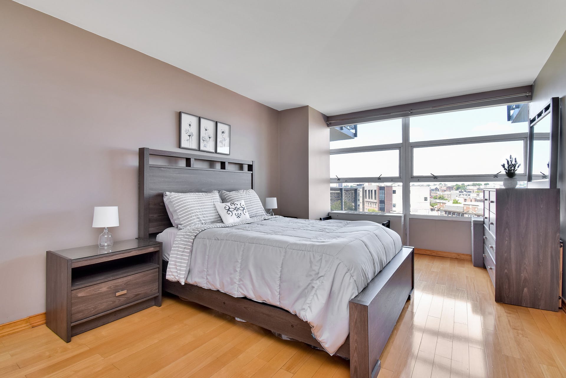 6050 Boulevard East Unit# 8F