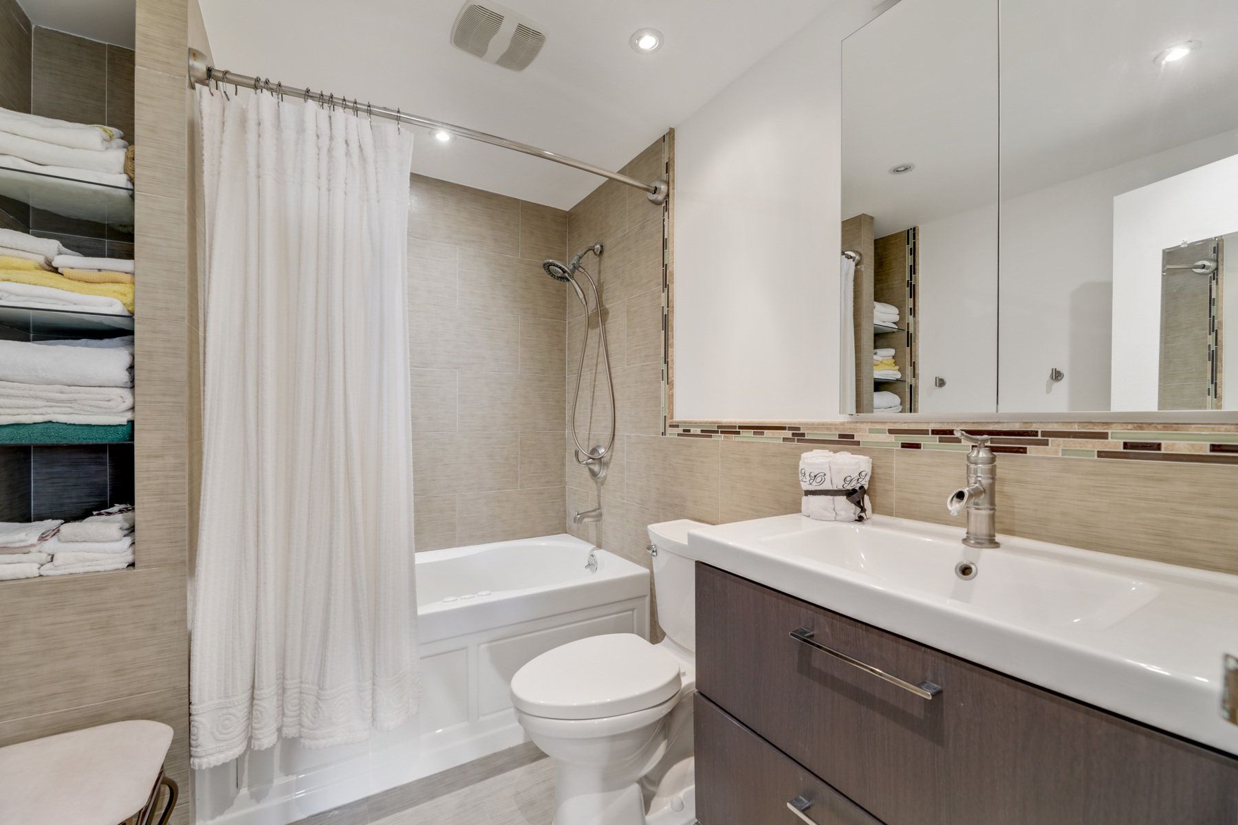 7855 Boulevard East Unit# 6D
